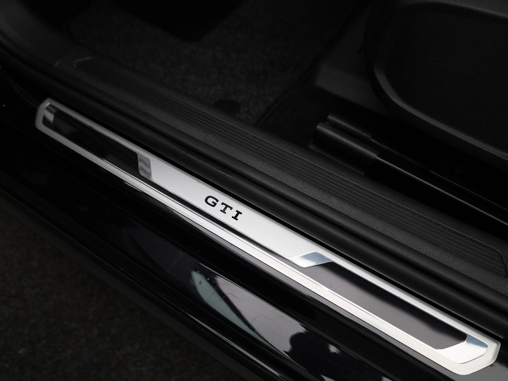 Volkswagen-Polo-image-29