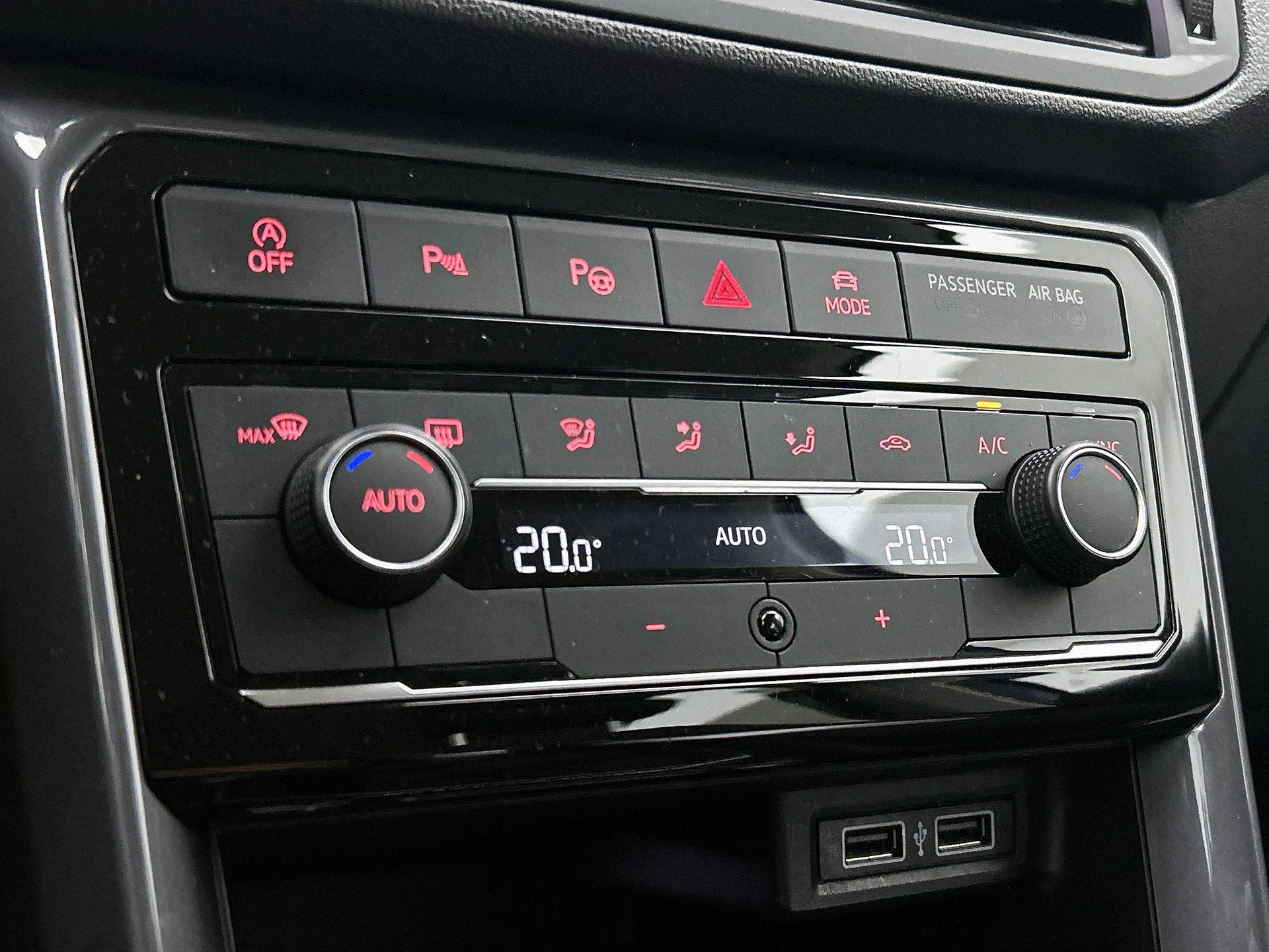 Volkswagen-T-Cross-image-23
