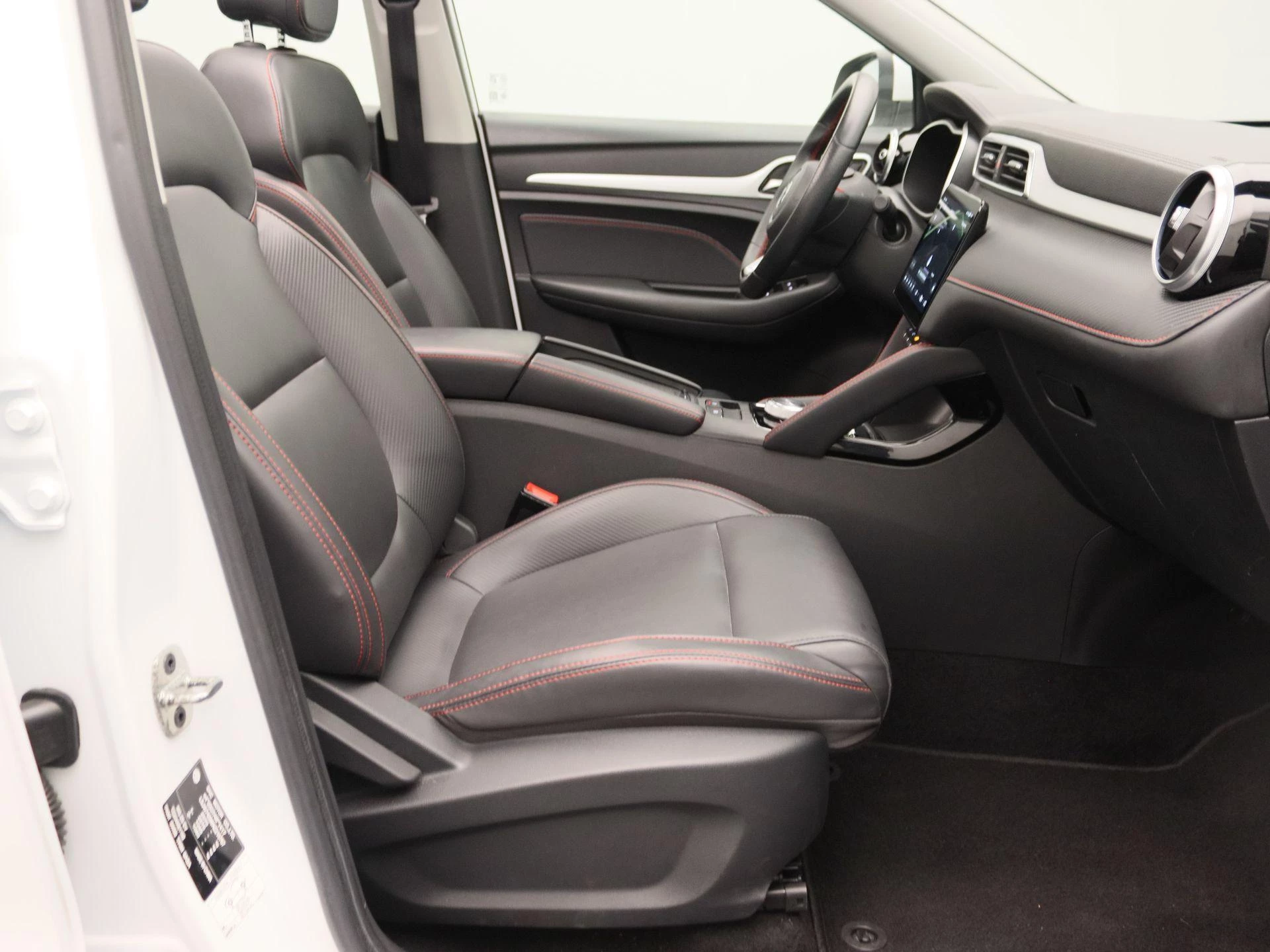 MG-ZS EV-image-21
