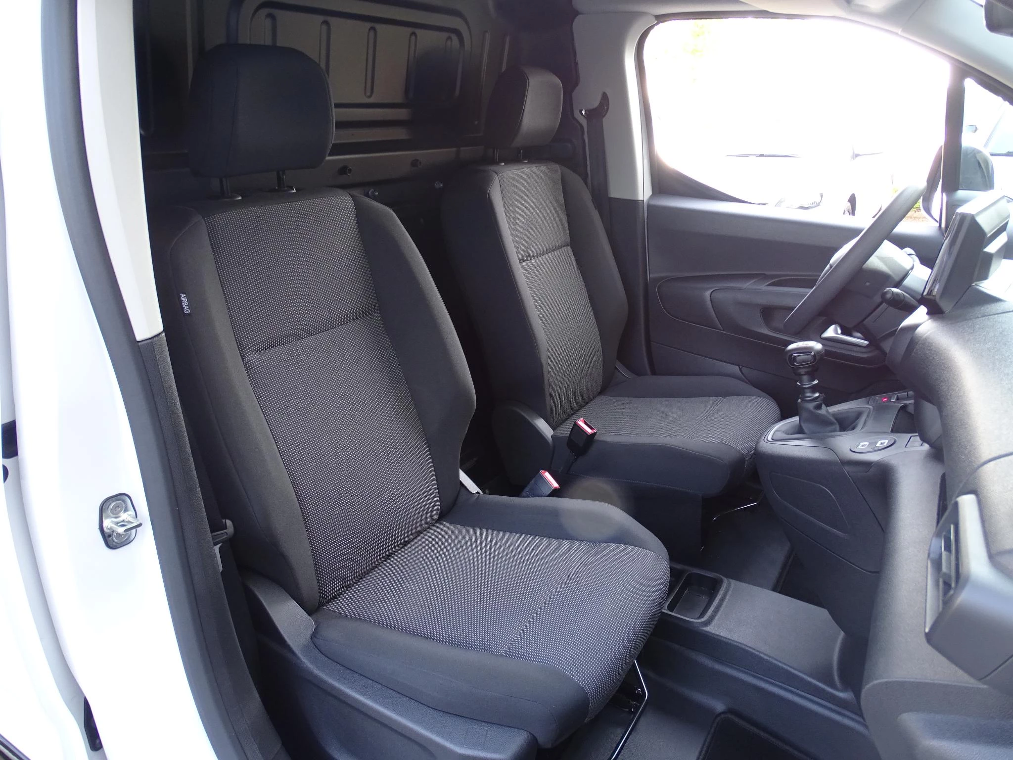 Opel Combo L1H1 Light 1.5 Turbo D 130 S/S MT6