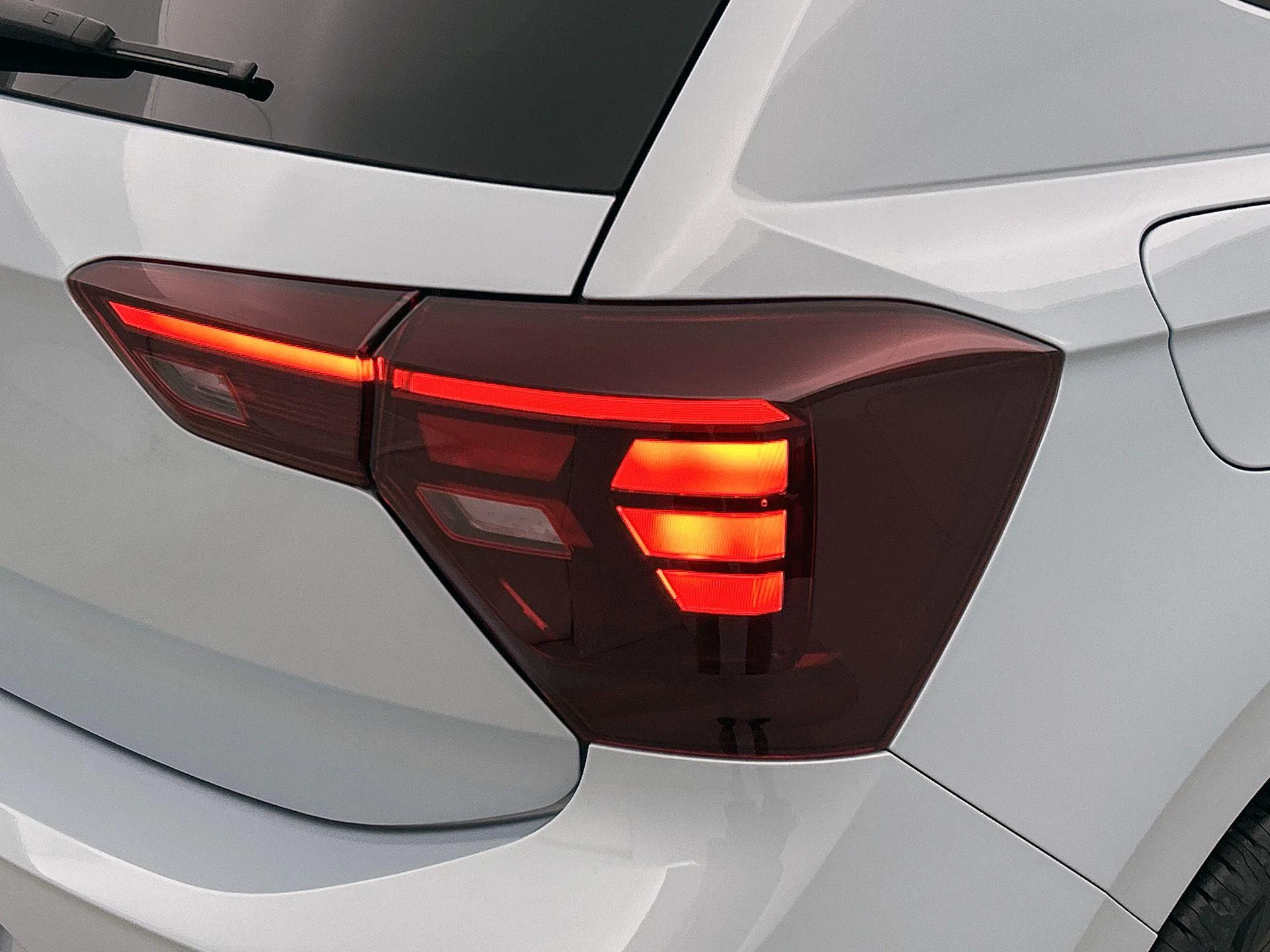 Volkswagen-Polo-image-25