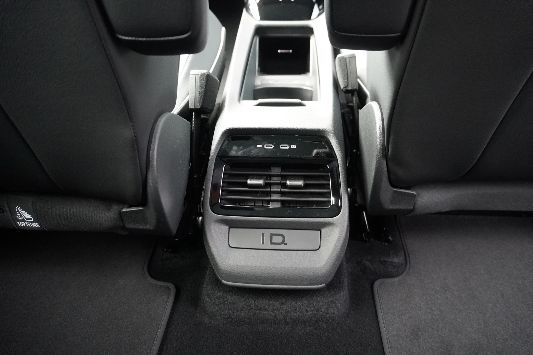 Volkswagen-ID.4-image-38