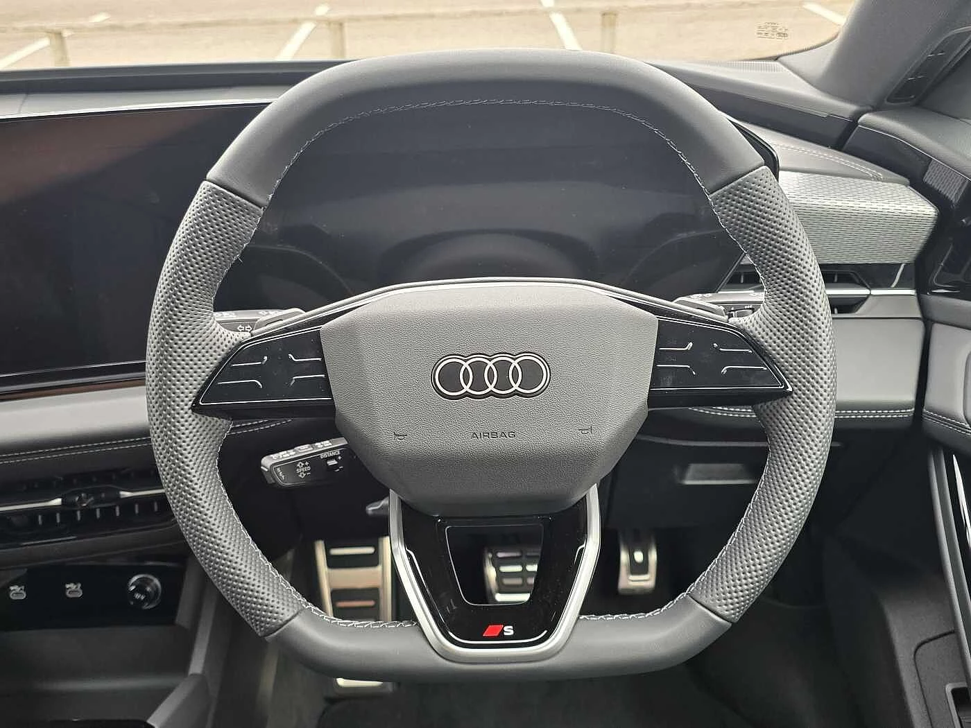 Audi-A6 Avant e-tron-image-8