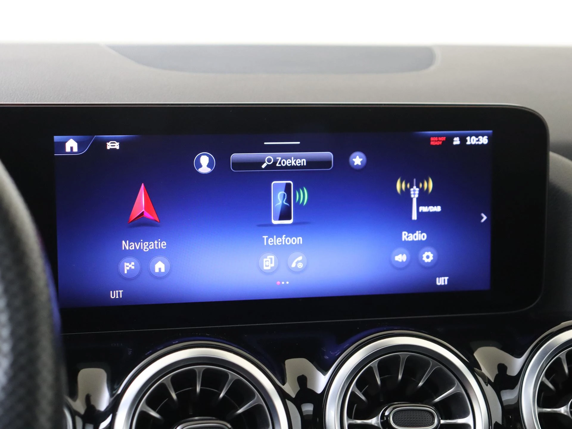 Mercedes-Benz-B-Klasse-image-15