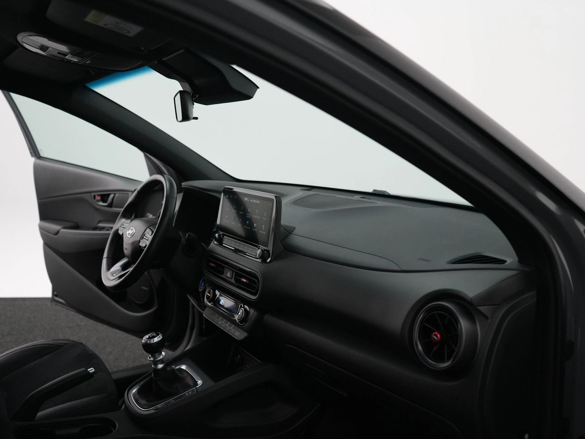 Hyundai-Kona-image-38