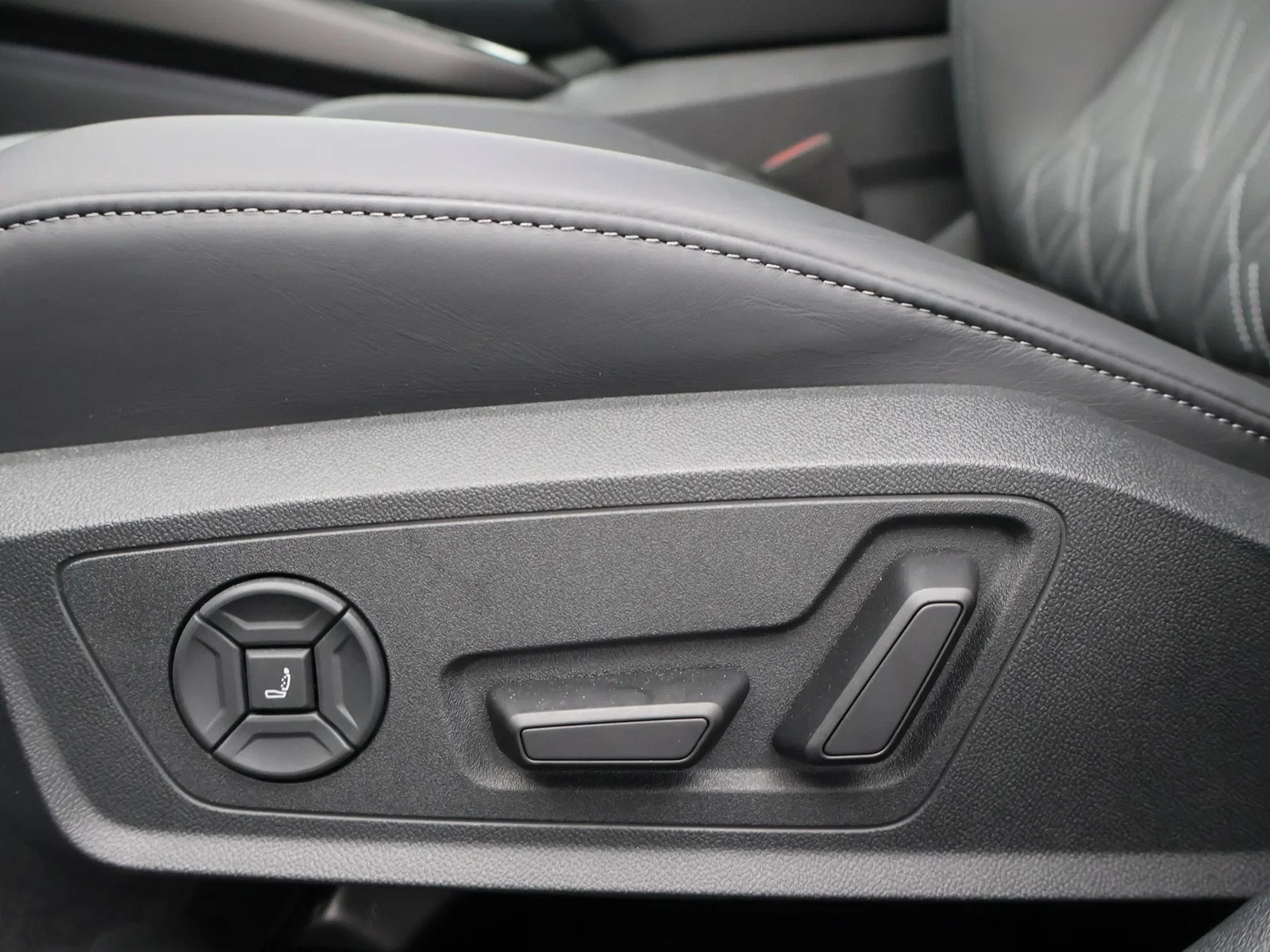 Audi-S5-image-10