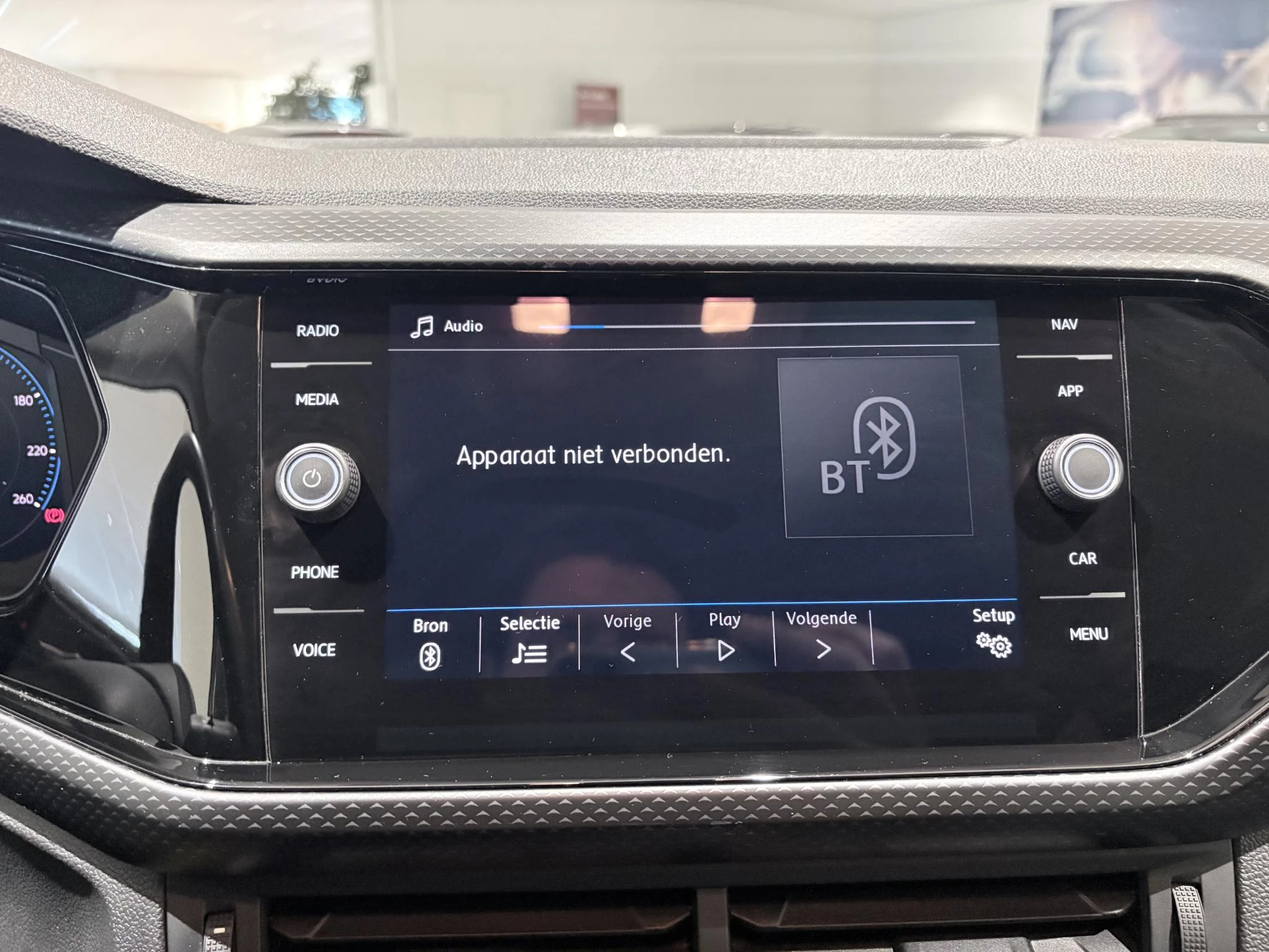 Volkswagen-T-Cross-image-25