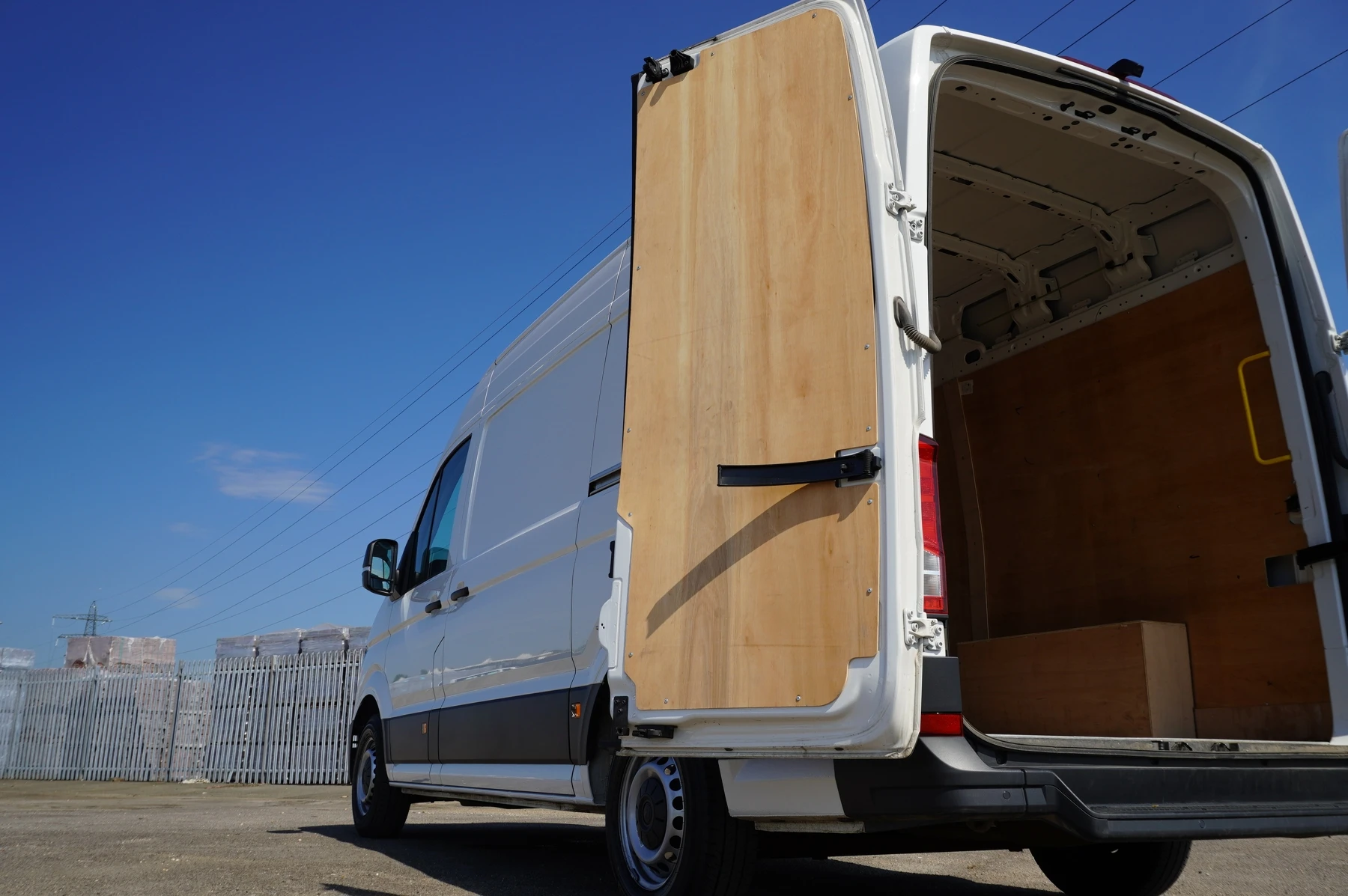 Volkswagen-Crafter-image-15