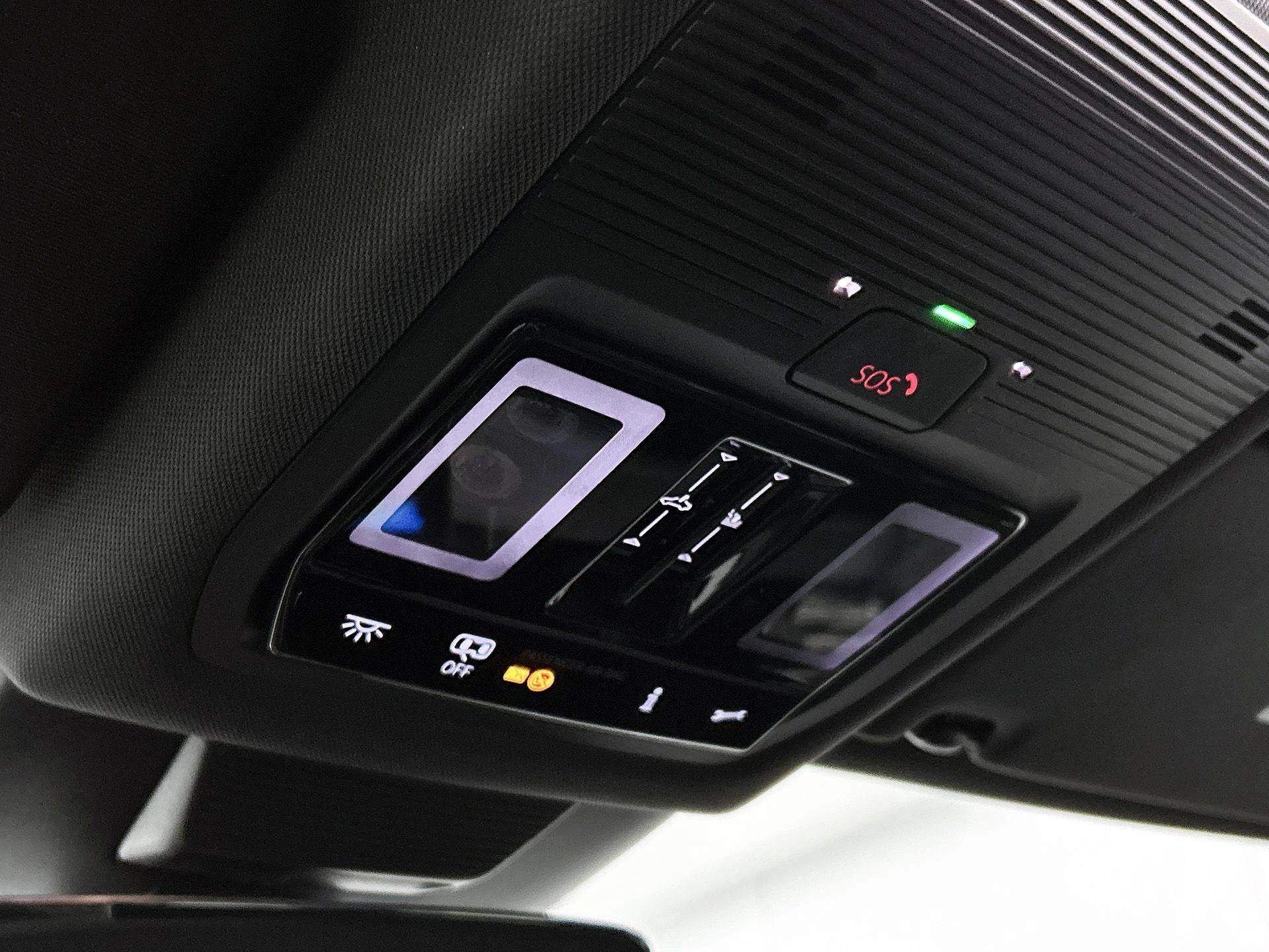 Volkswagen Tiguan 1.5 eHybrid R-Line Business | 204 PK |