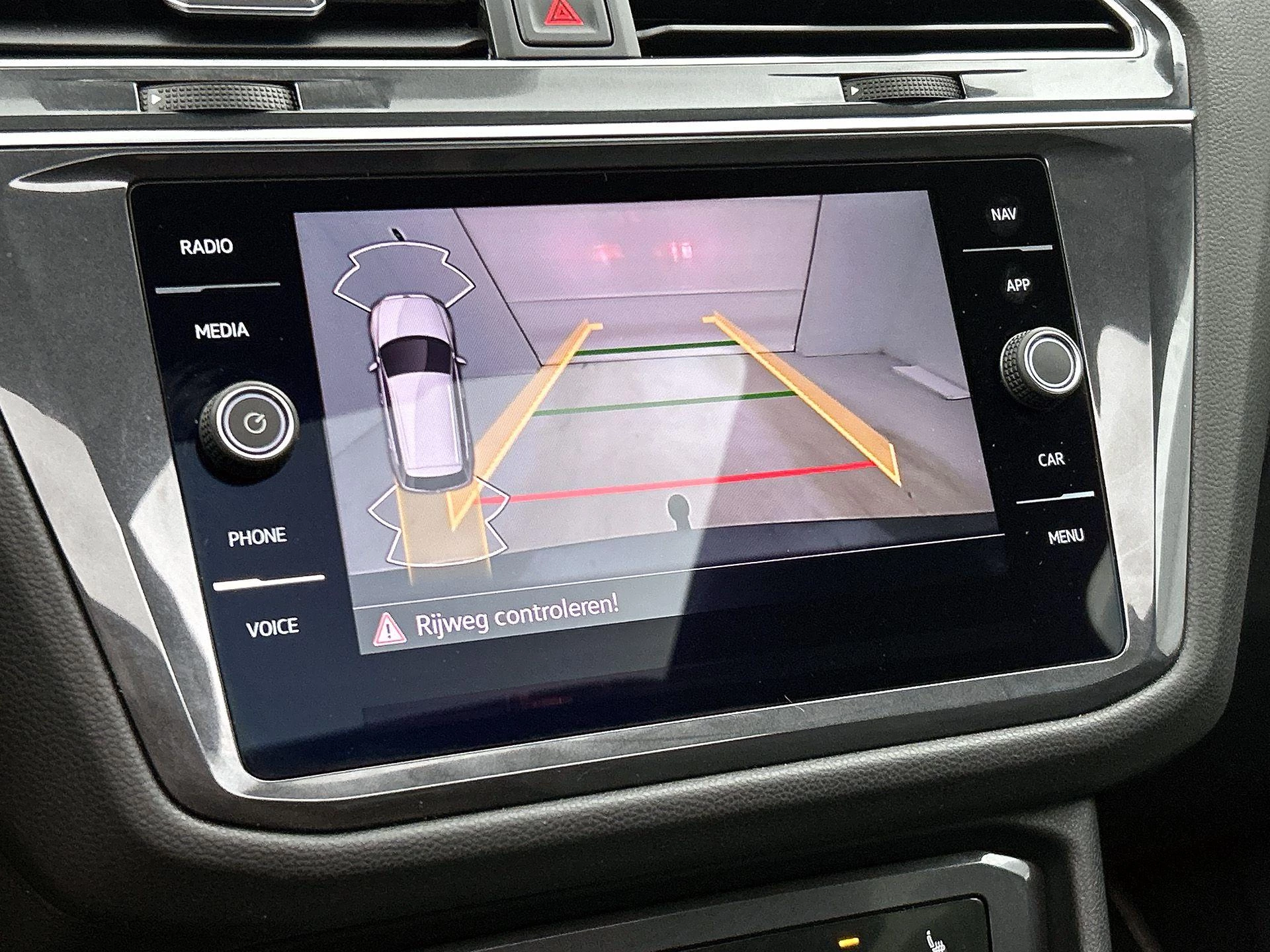 Volkswagen-Tiguan Allspace-image-12