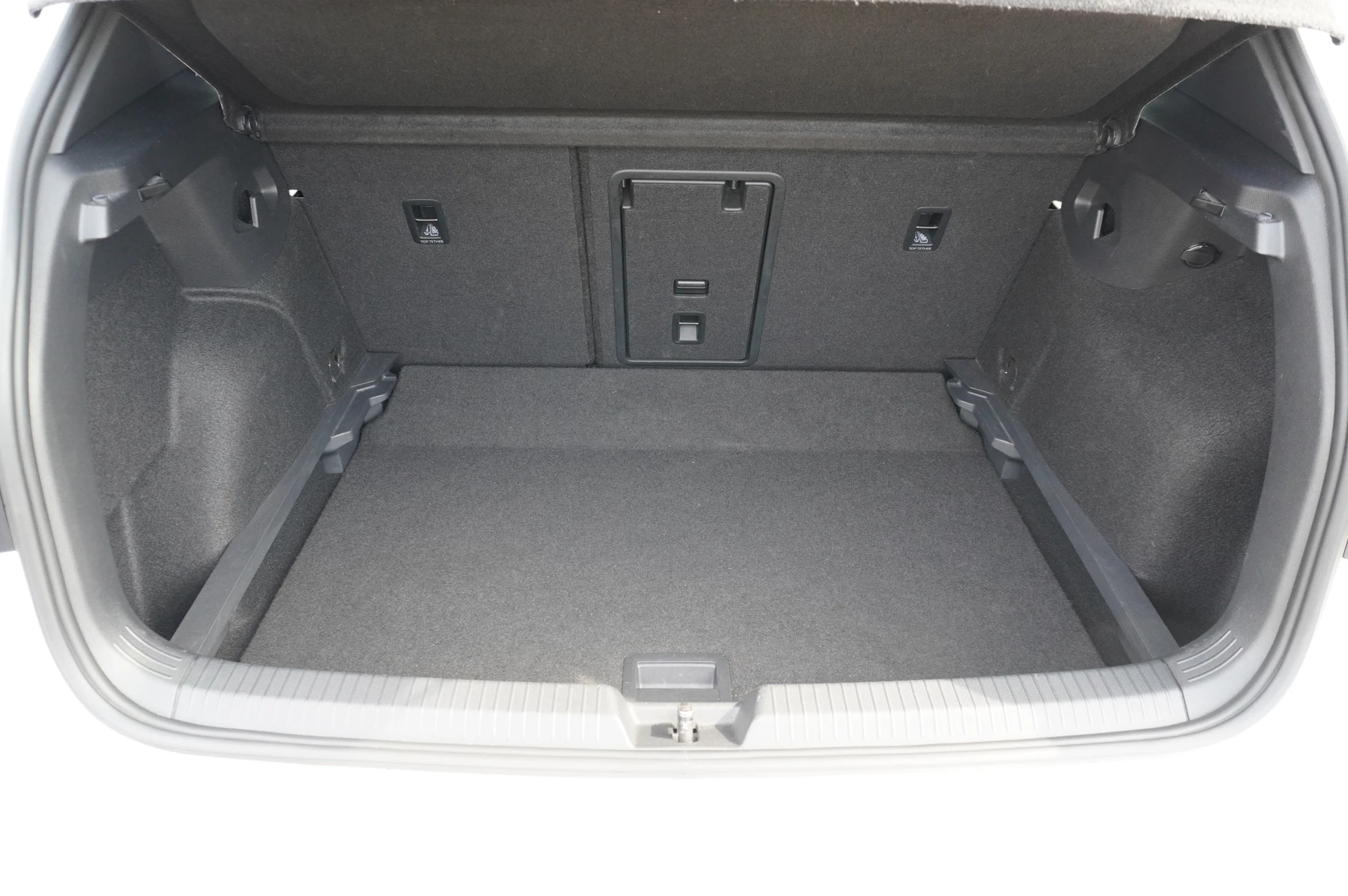 Volkswagen-Golf-image-15