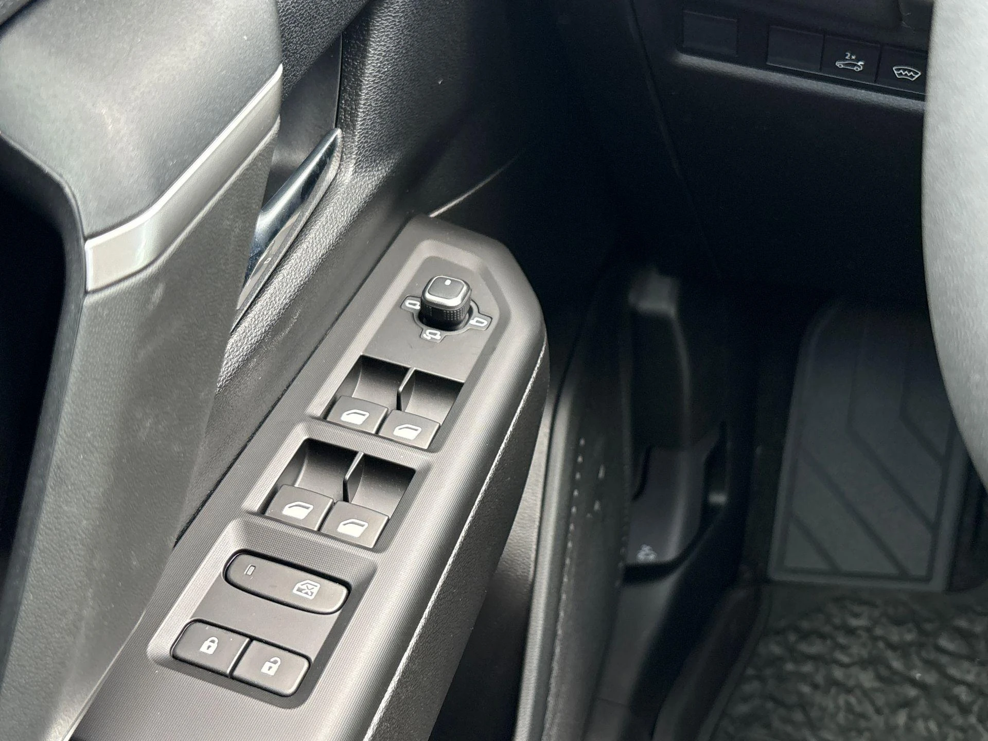 Jeep-Compass-image-24