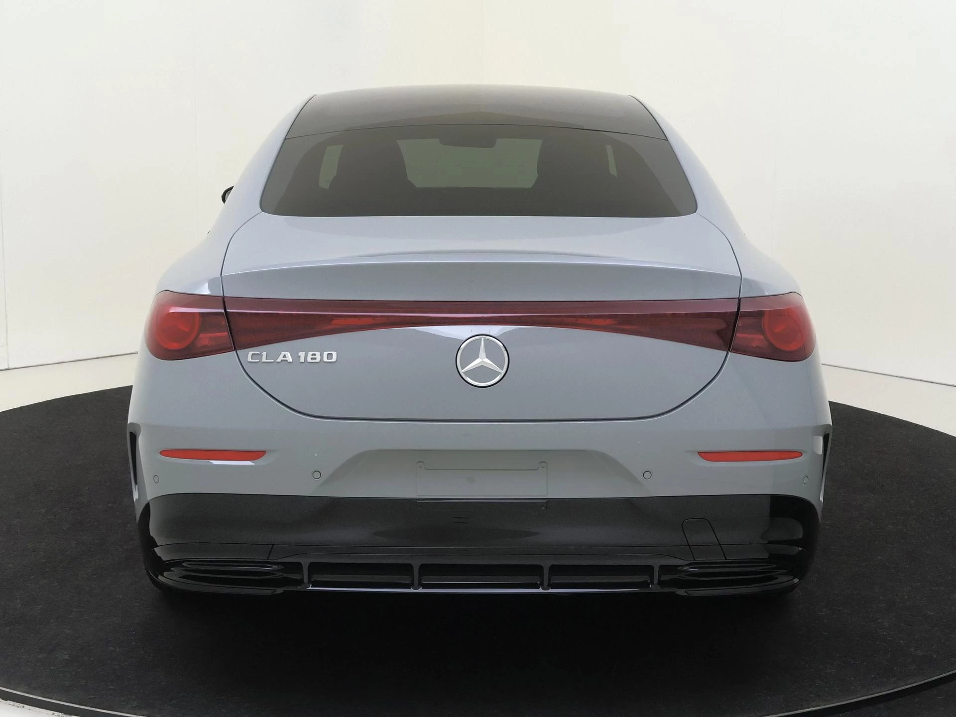 Mercedes-Benz-CLA-image-6