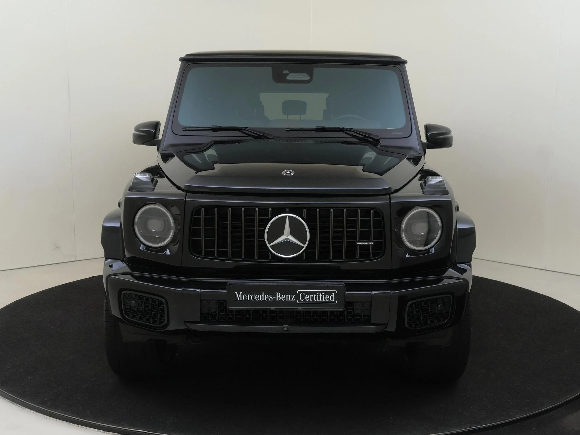 Mercedes-Benz-G-Klasse-image-4