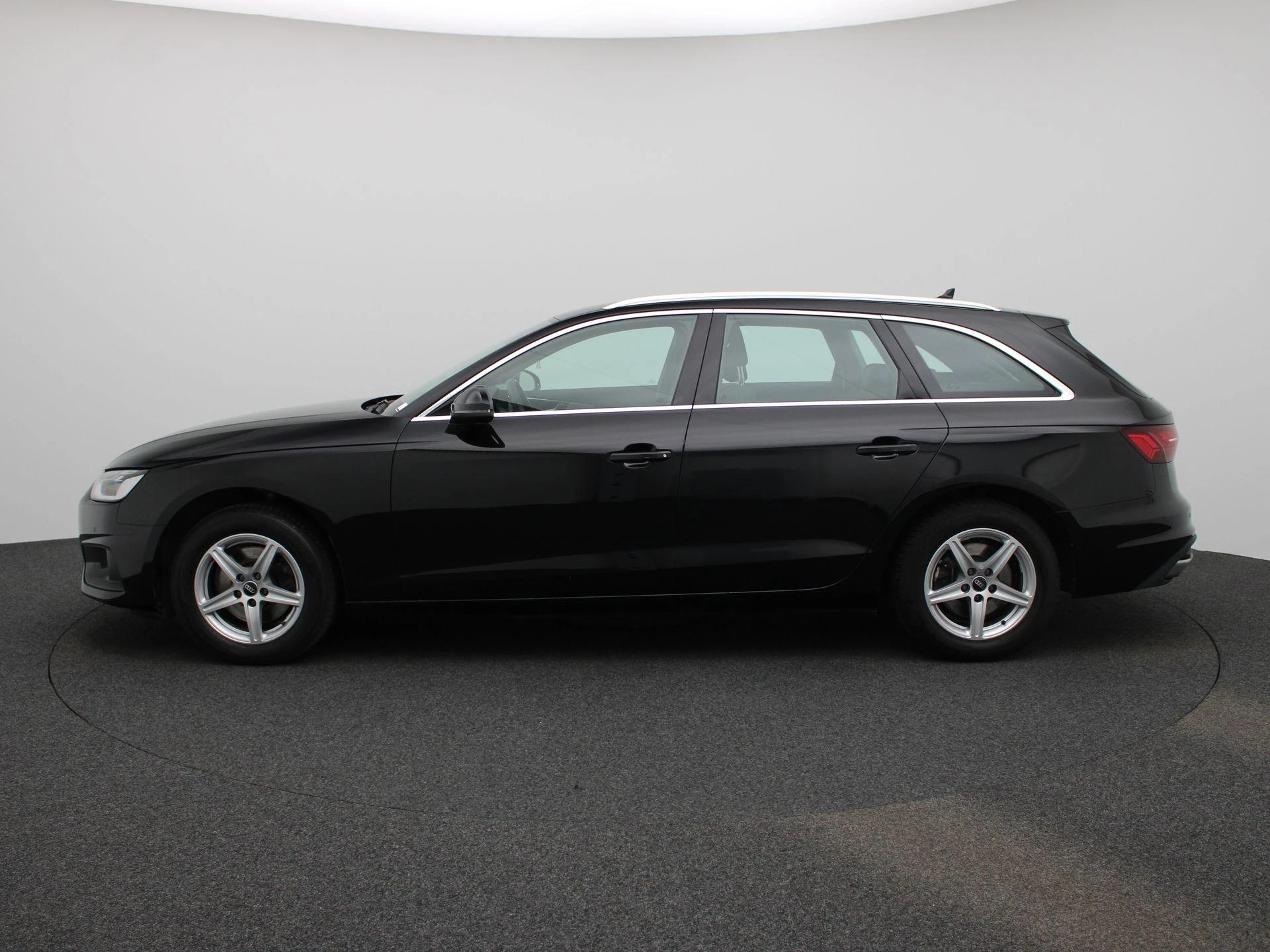 Audi-A4-image-3