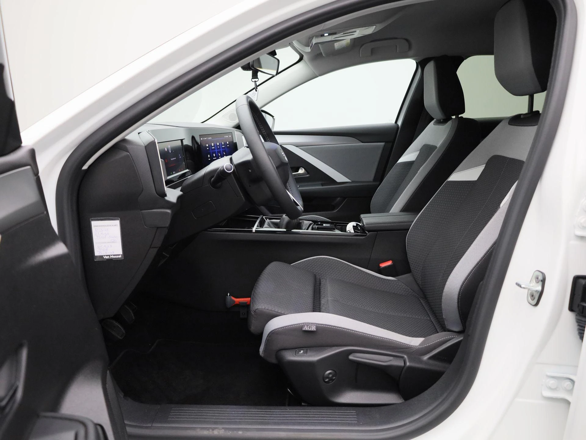 Opel-Astra-image-10