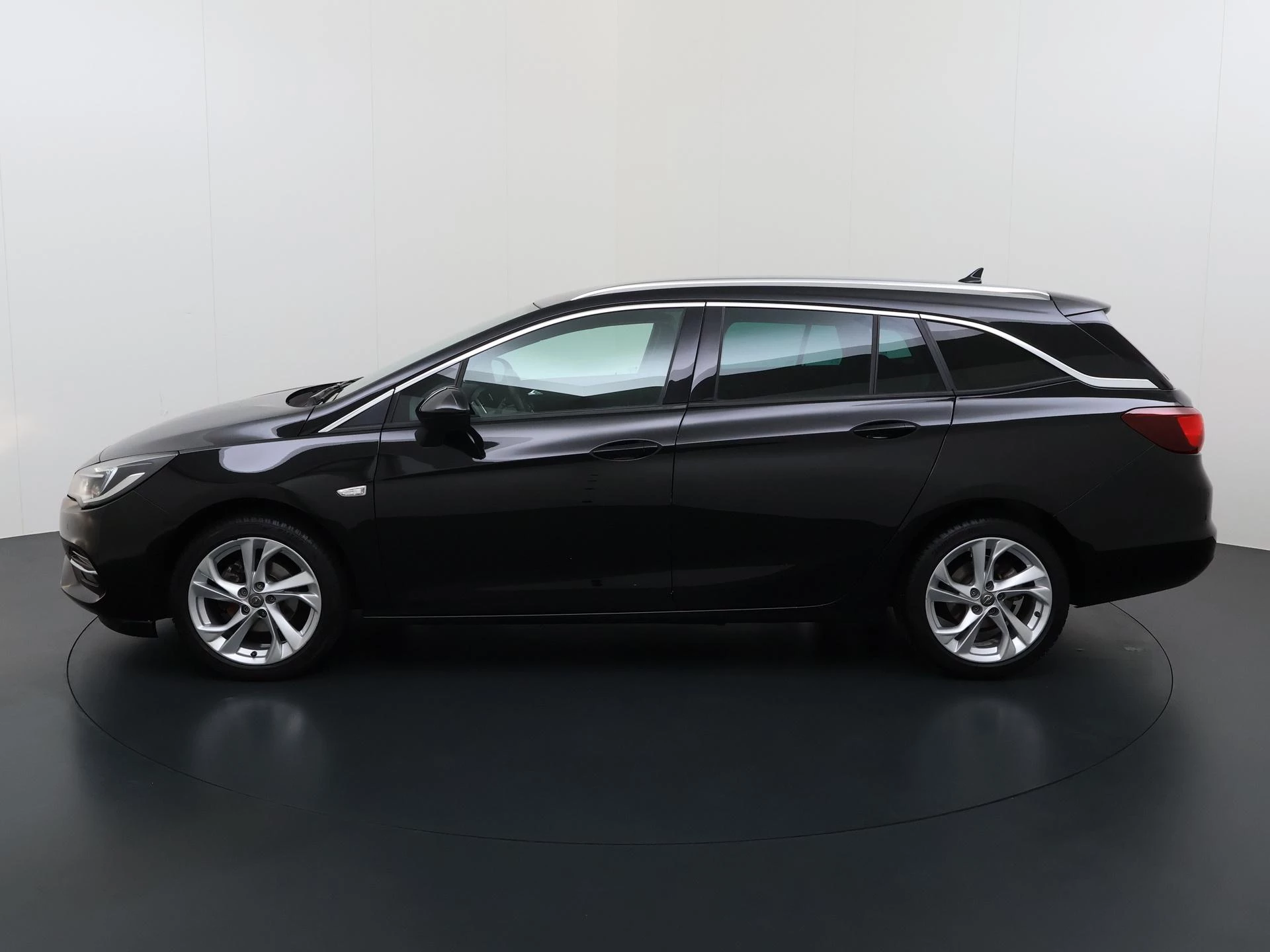 Opel Astra Sports Tourer 1.2 Edition