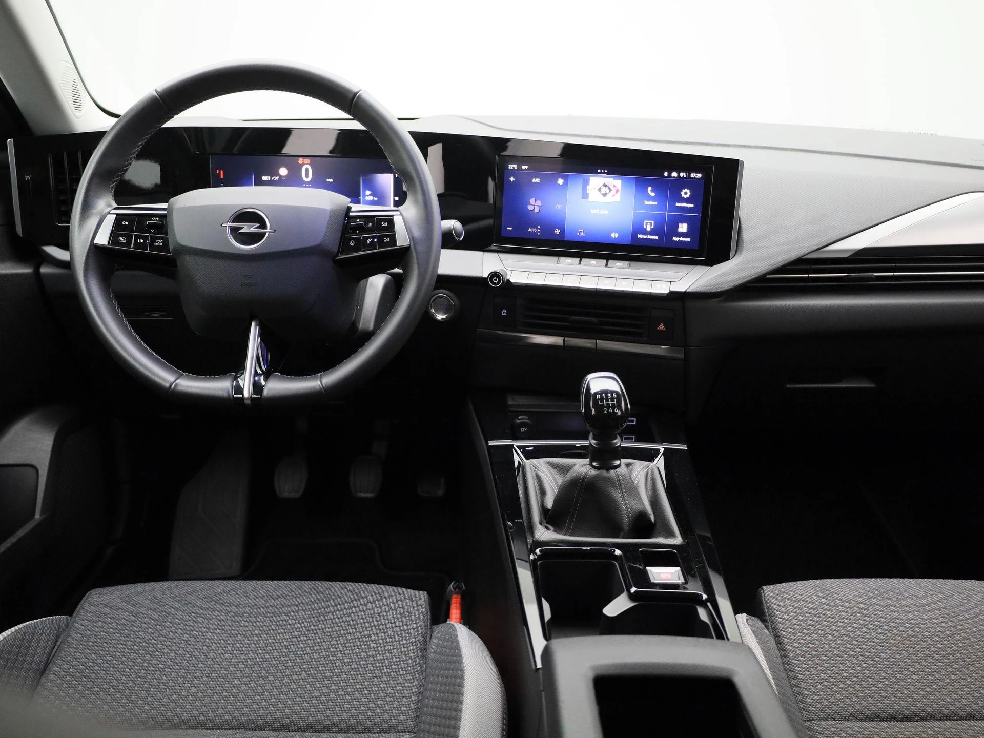Opel-Astra-image-6