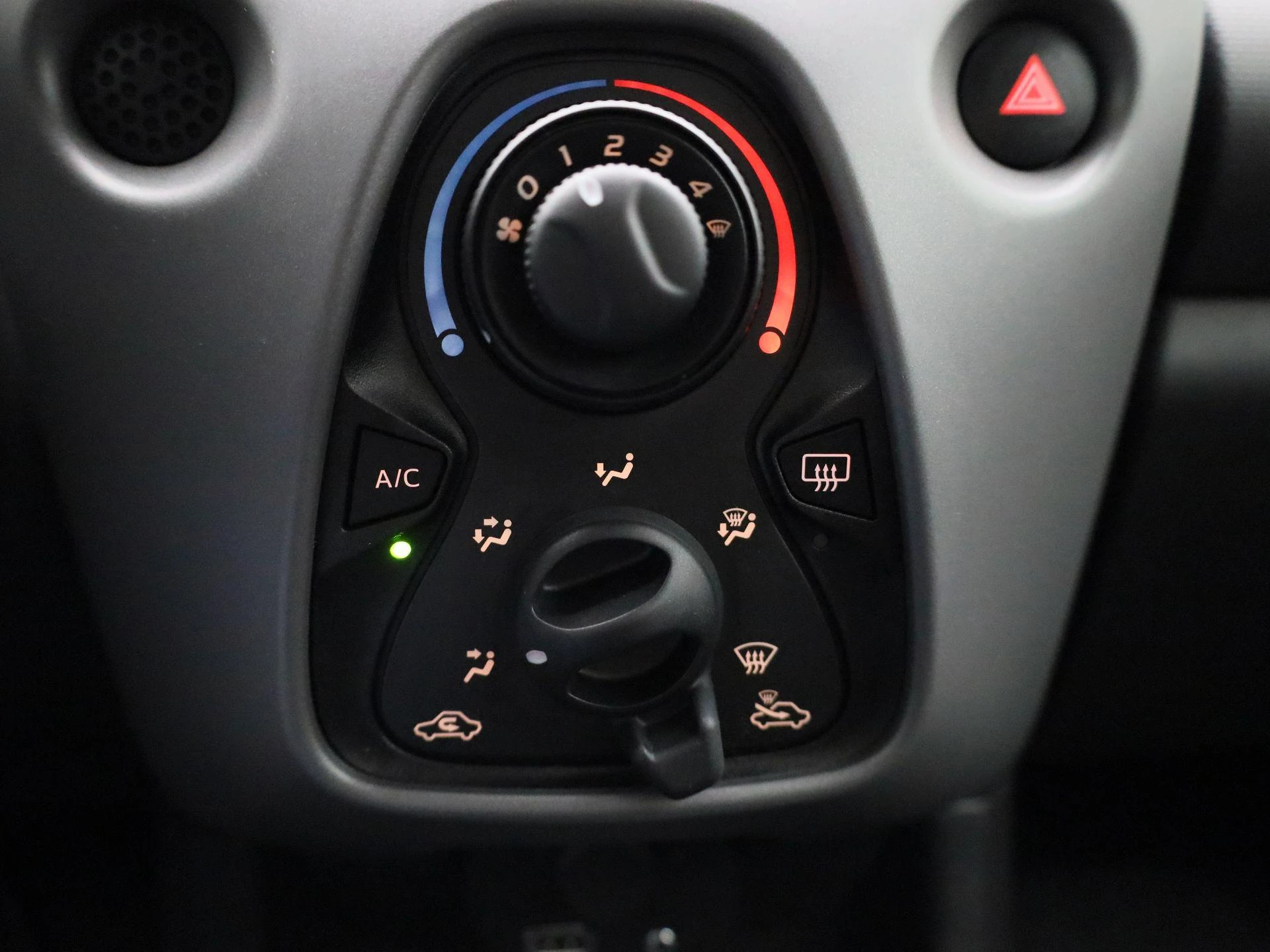 Peugeot-108-image-17