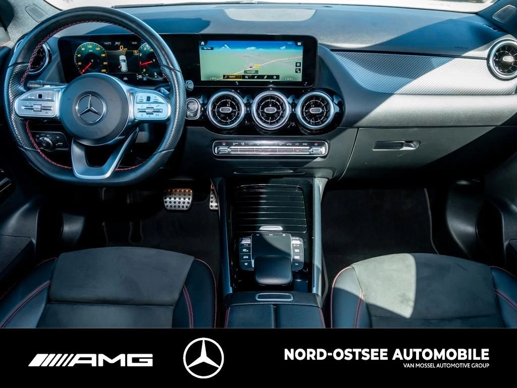 Mercedes-Benz GLA 250 AMG AHK MULTIBEAM PAKRPAKET SOUND DAB AMG