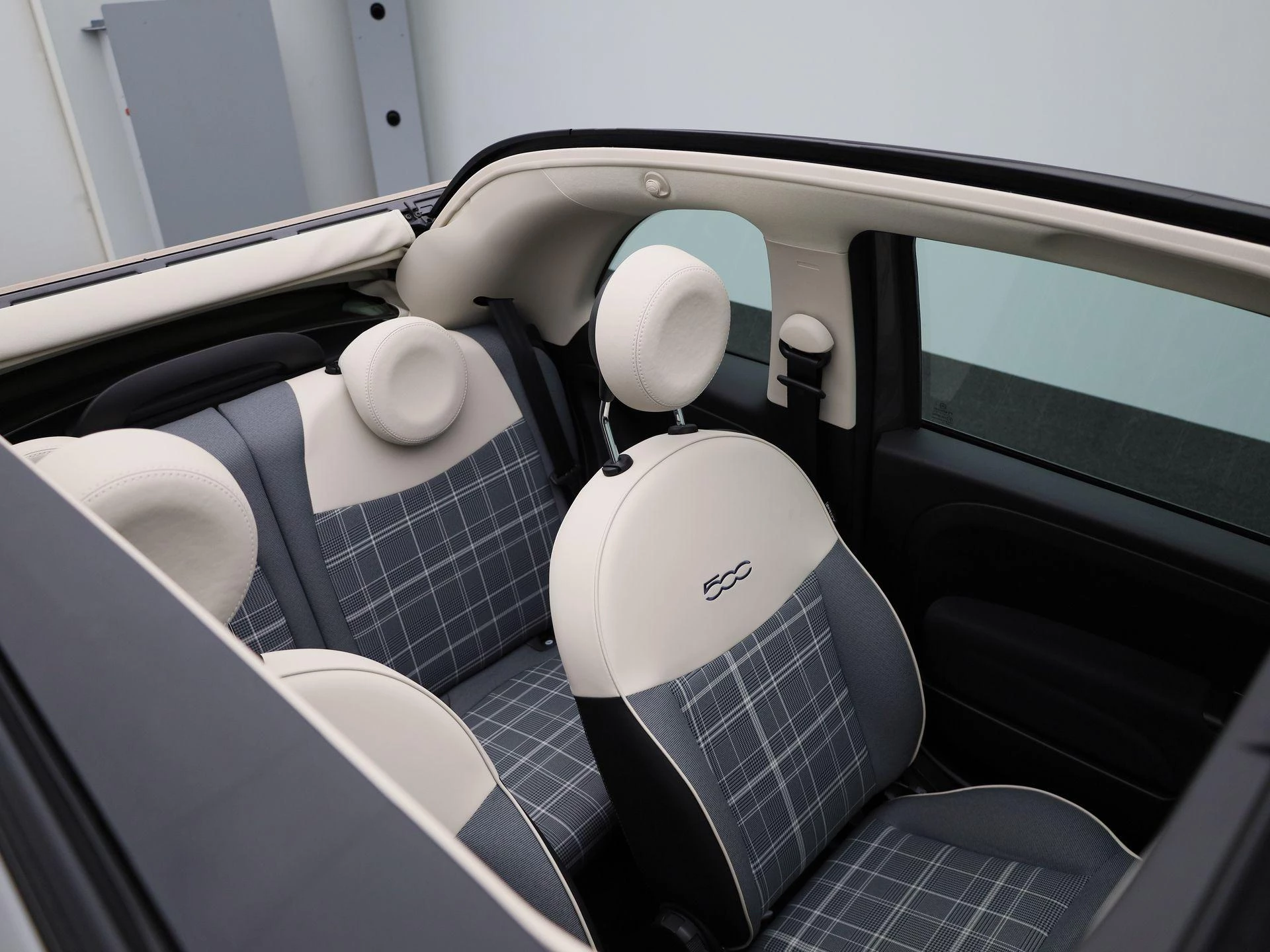 Fiat 500C 1.0 Hybrid Lounge