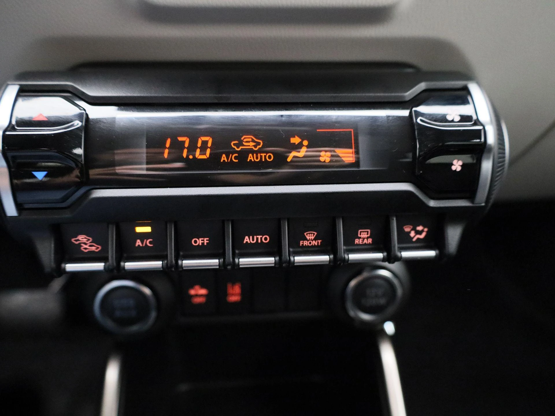 Suzuki-Ignis-image-19
