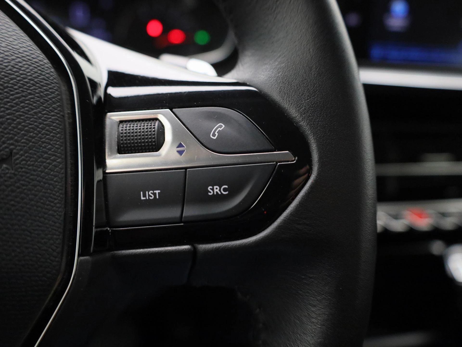 Peugeot-2008-image-14