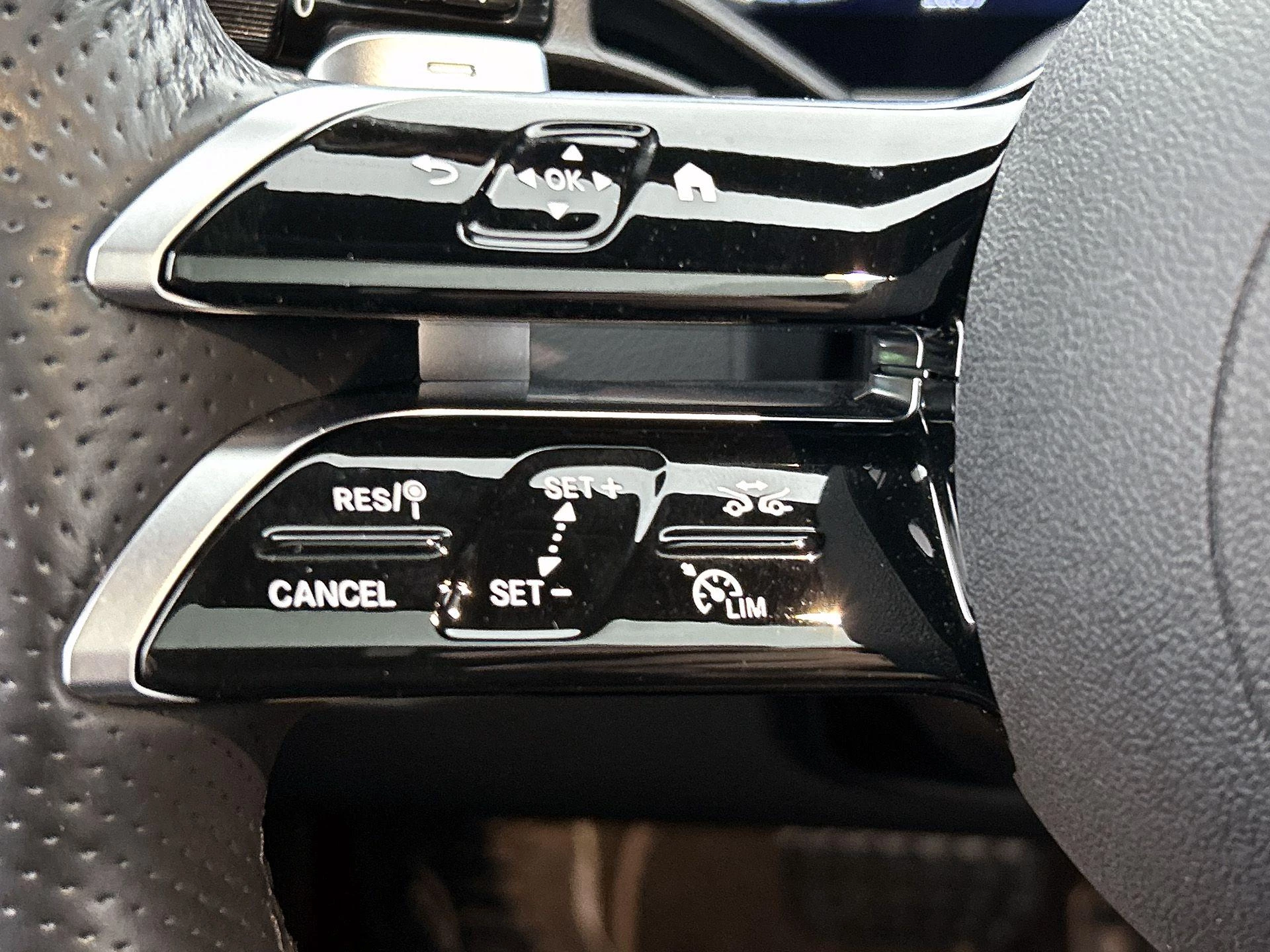 Mercedes-Benz-GLC-image-7