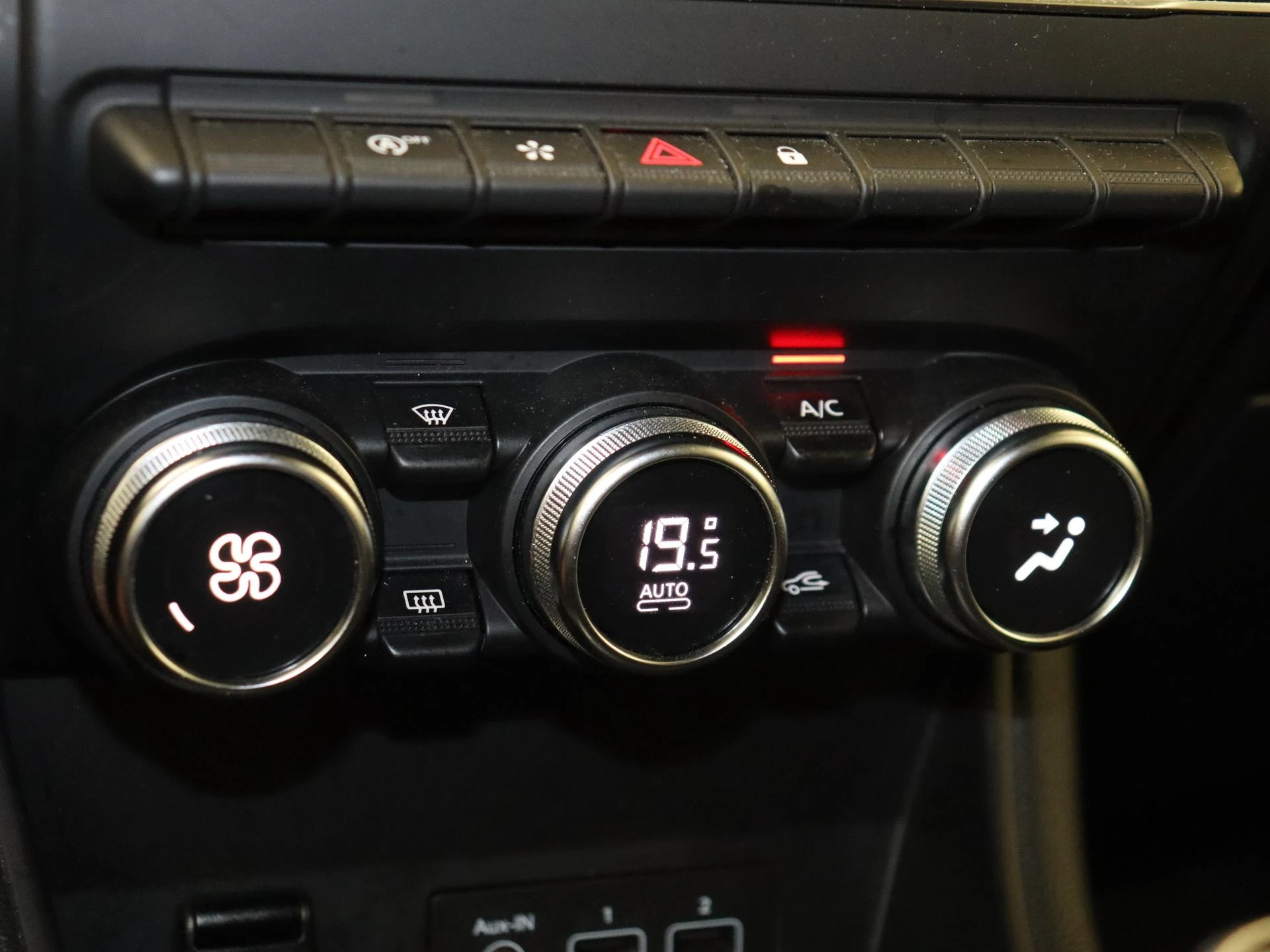 Renault-Captur-image-19