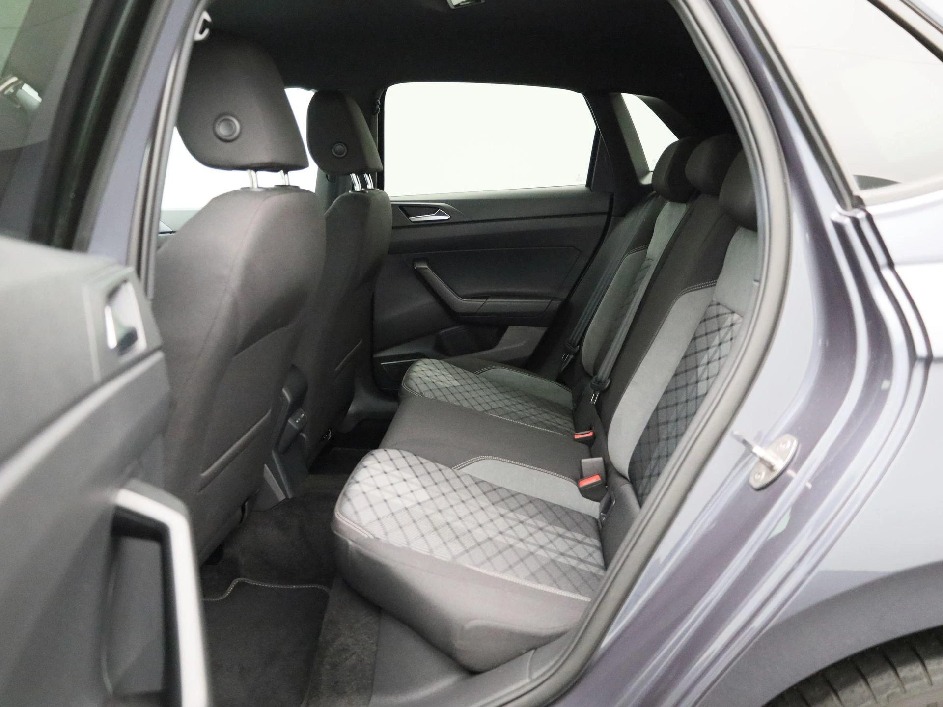 Volkswagen Polo - 12