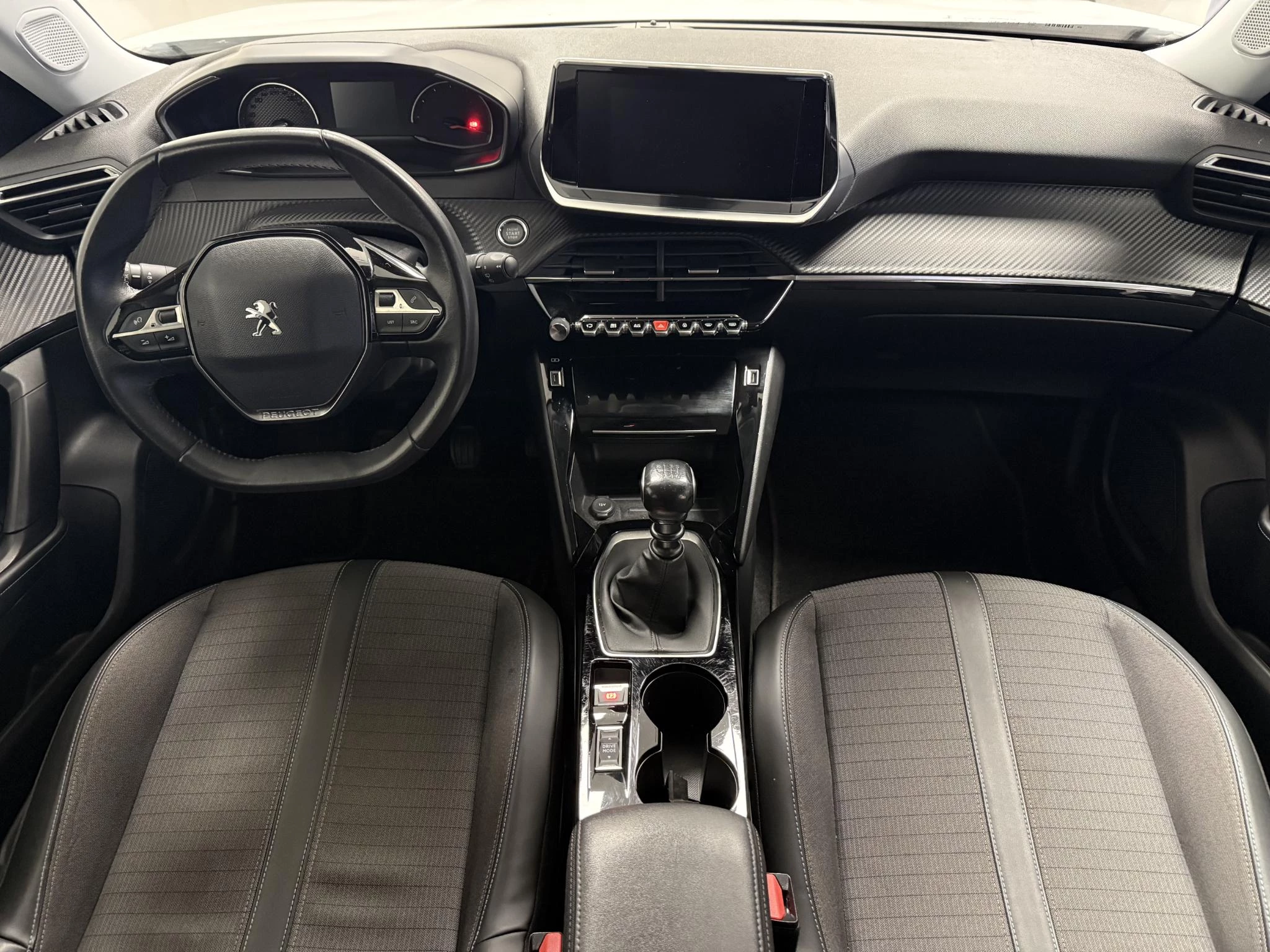 Peugeot-2008-image-6