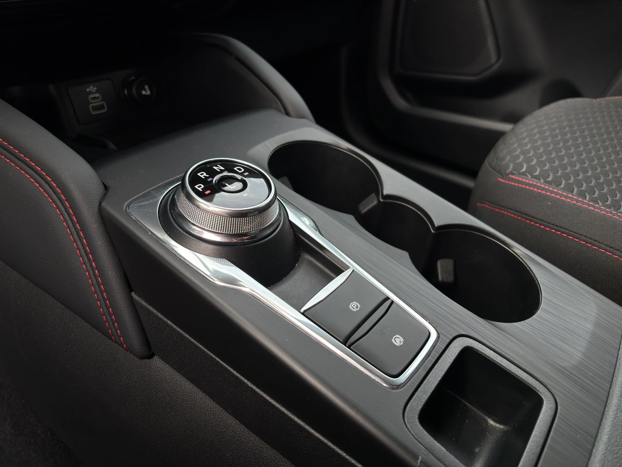 Ford-Kuga-image-21