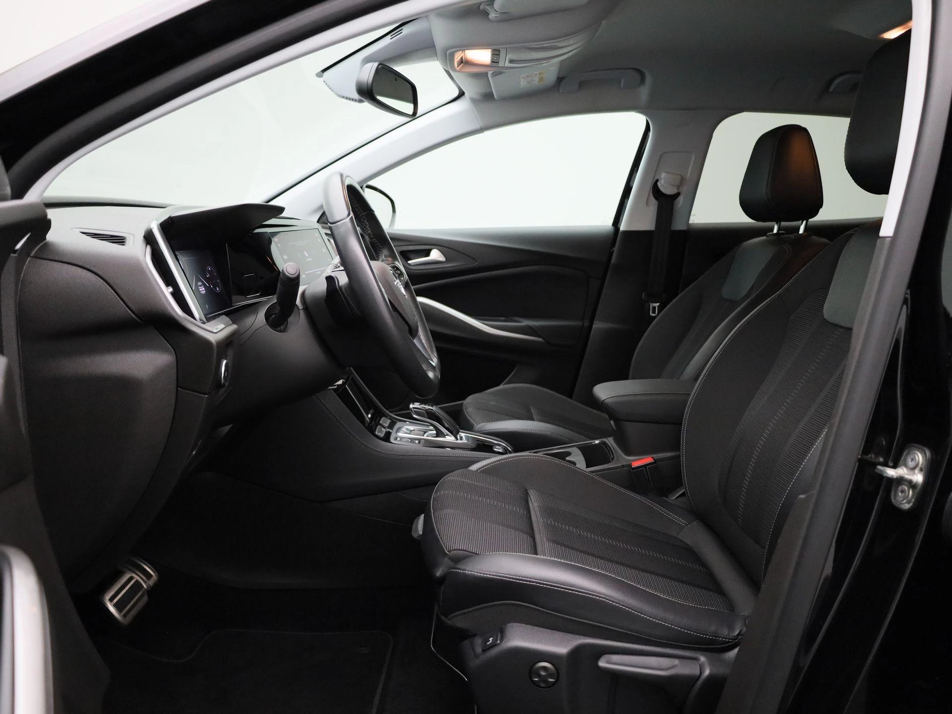 Opel-Grandland-image-8
