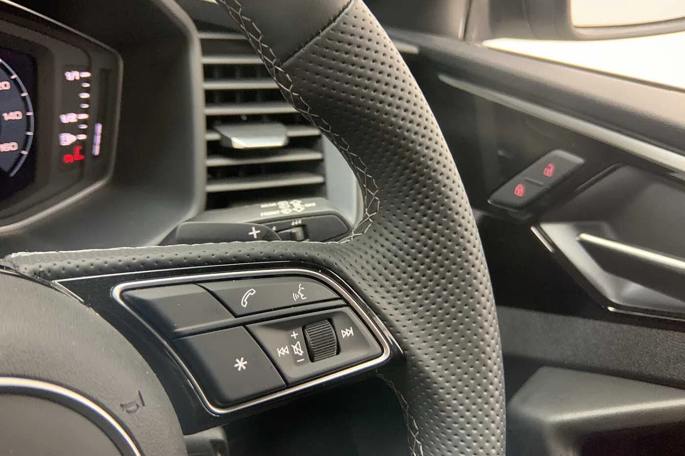 Audi-A1 Sportback-image-18