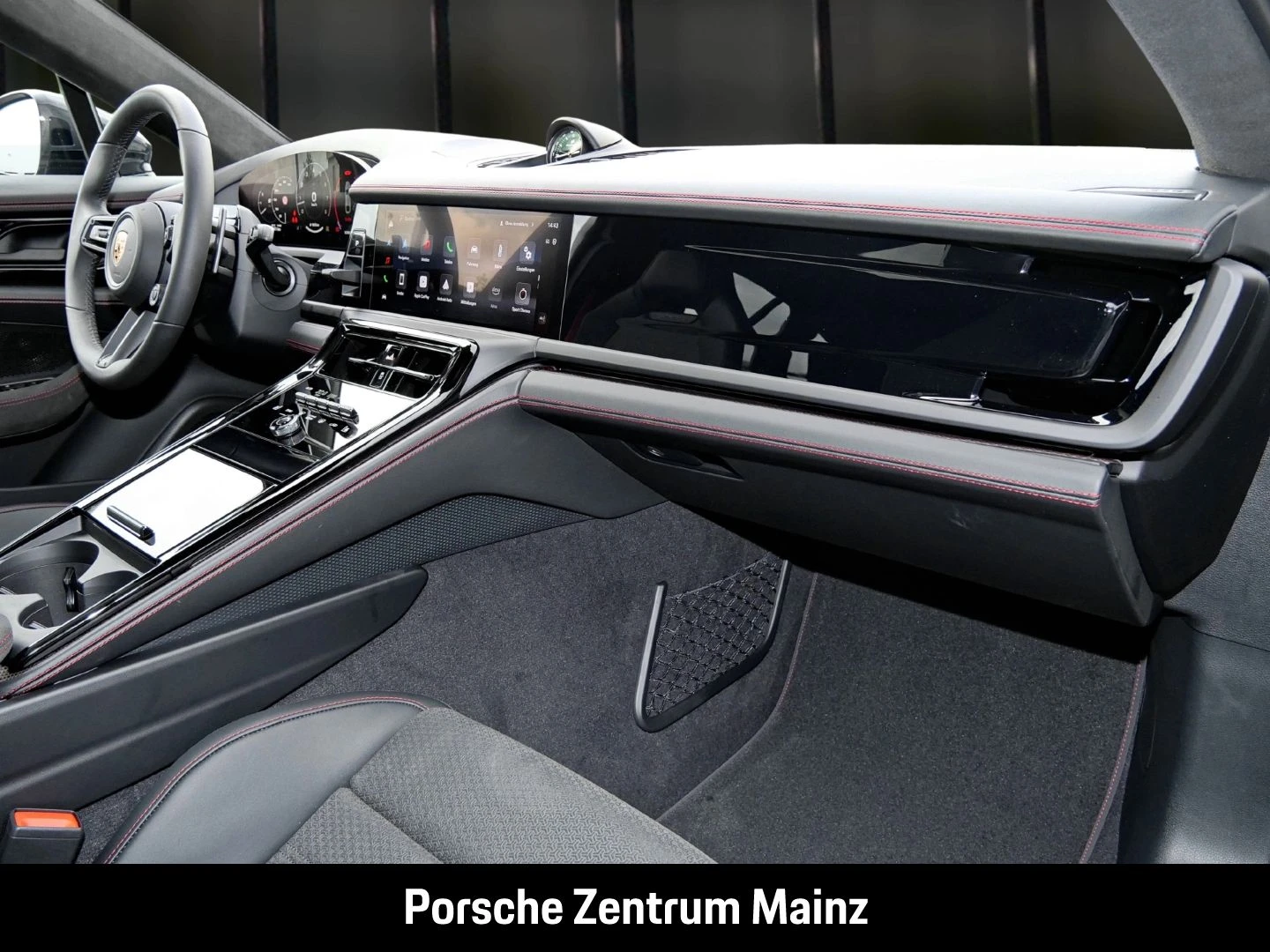 Porsche-Panamera-image-21