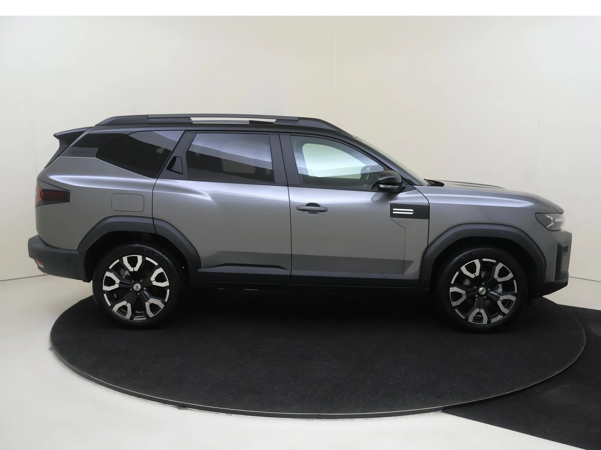 Dacia-Bigster-image-8