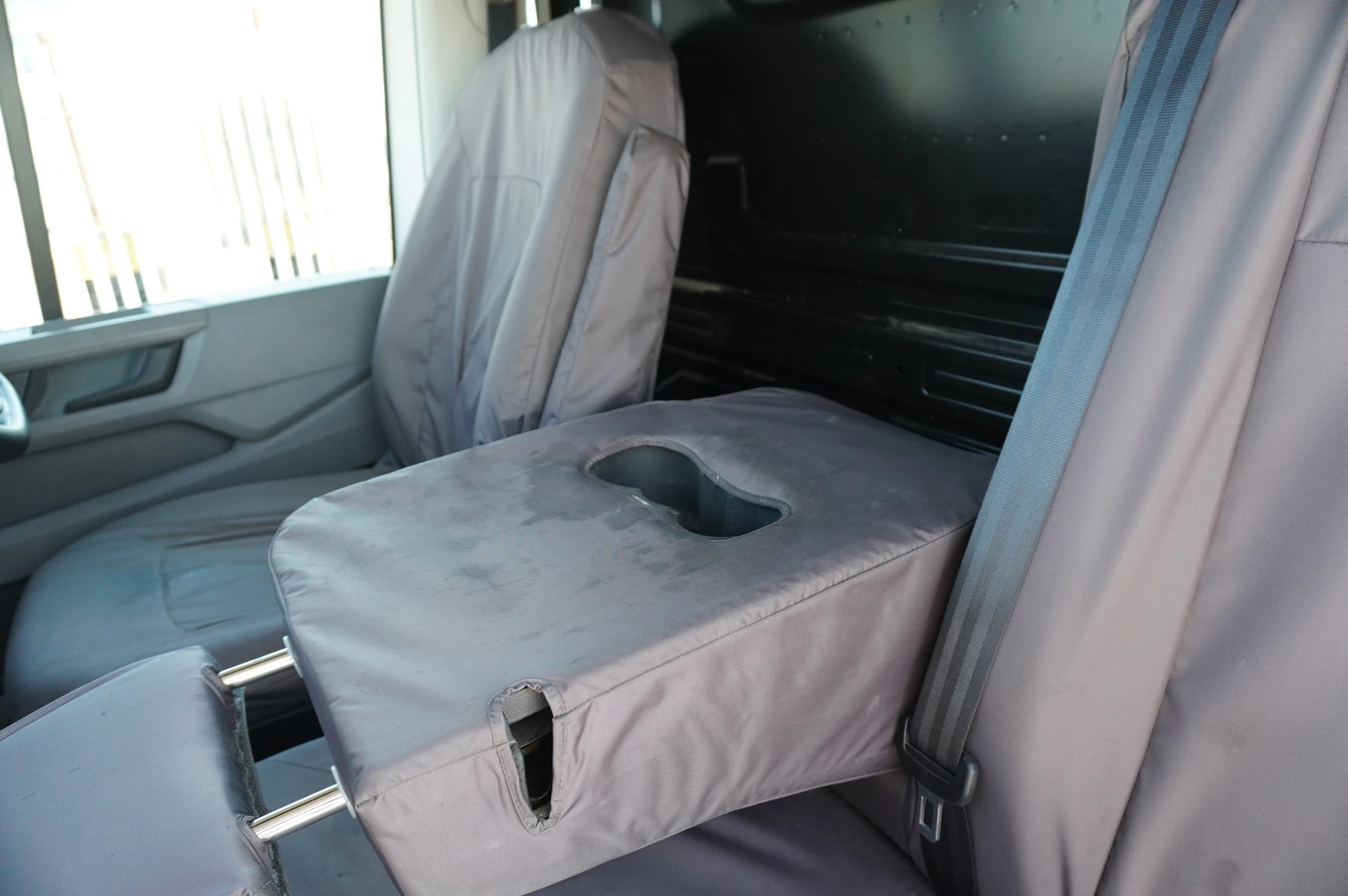 Volkswagen-Crafter-image-9