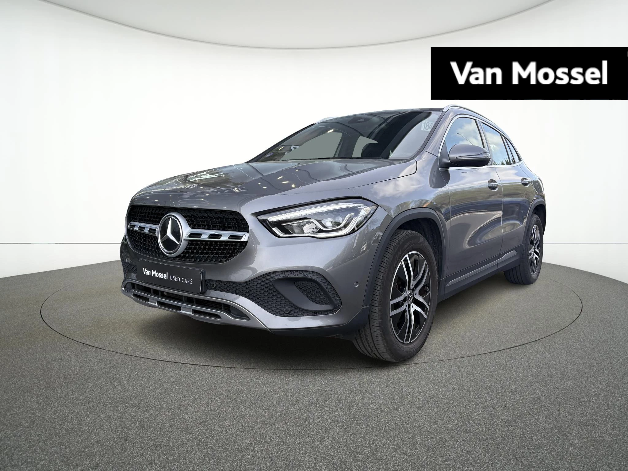 Mercedes-Benz-GLA-image-0