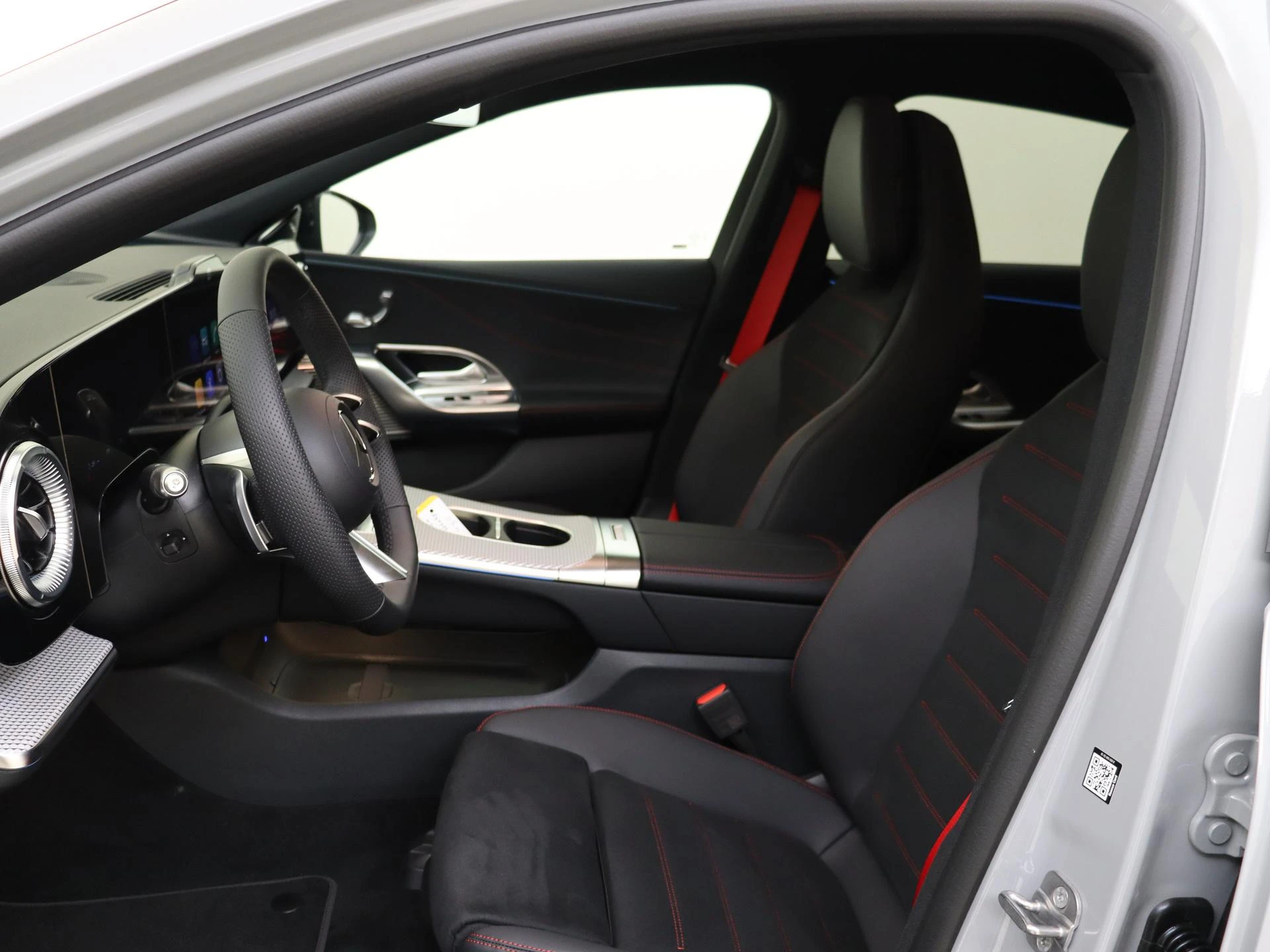 Mercedes-Benz-C-Klasse-image-14