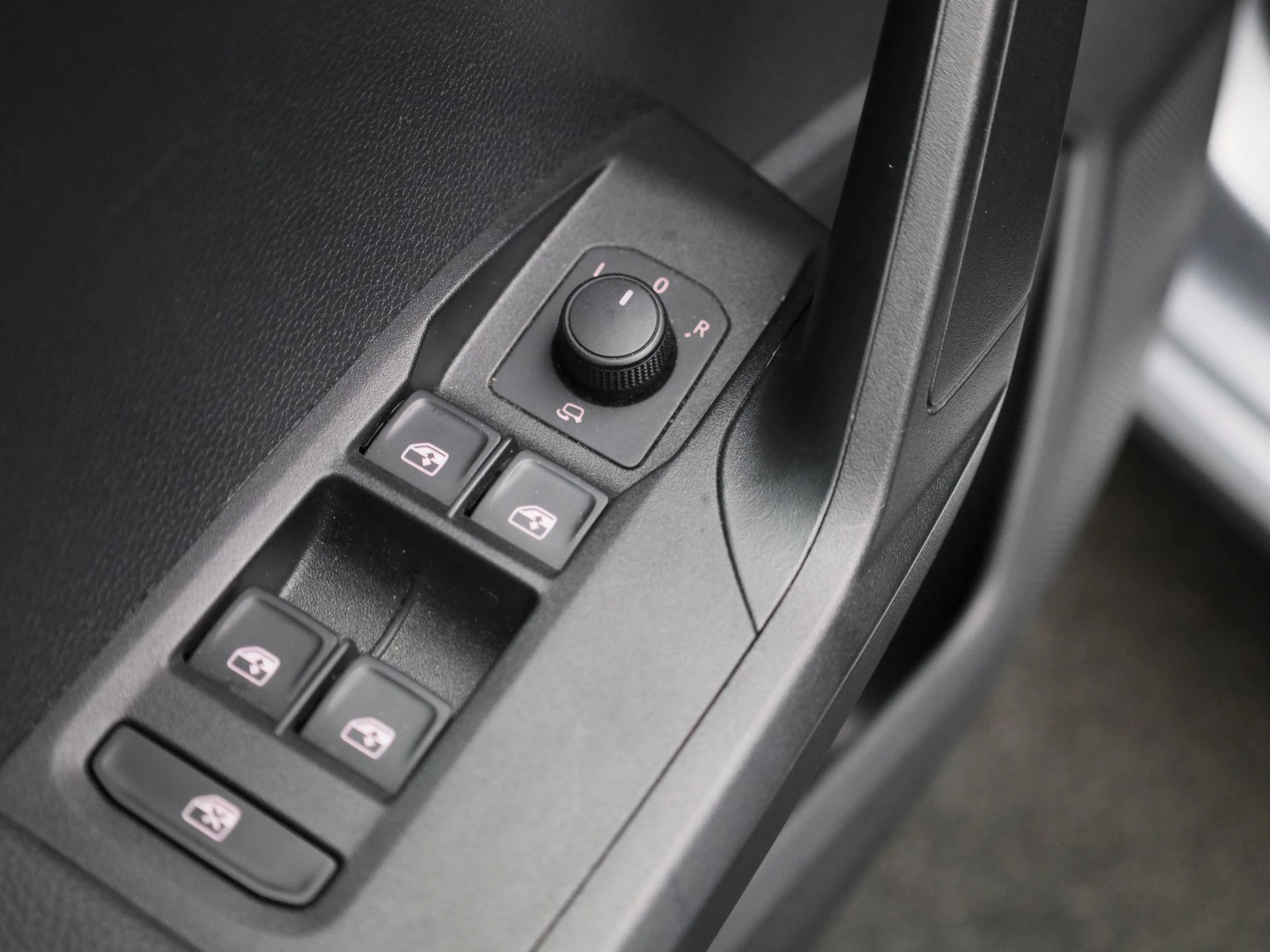 SEAT-Ibiza-image-30