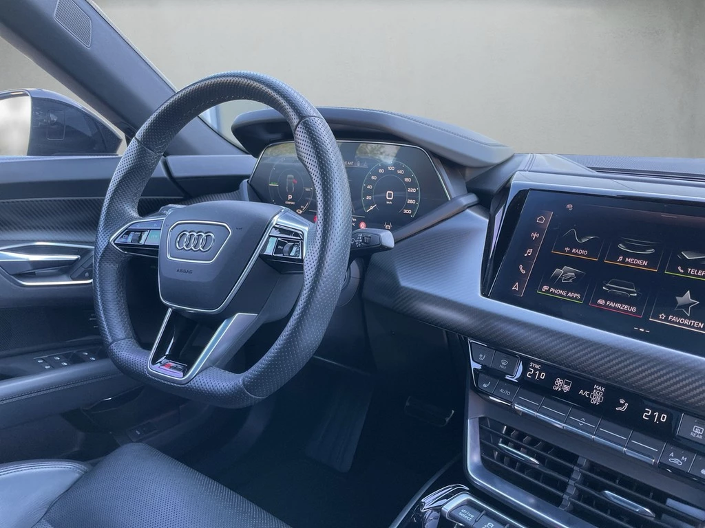 Audi e-tron GT RS quattro *SOH93%*Matrix*360°*