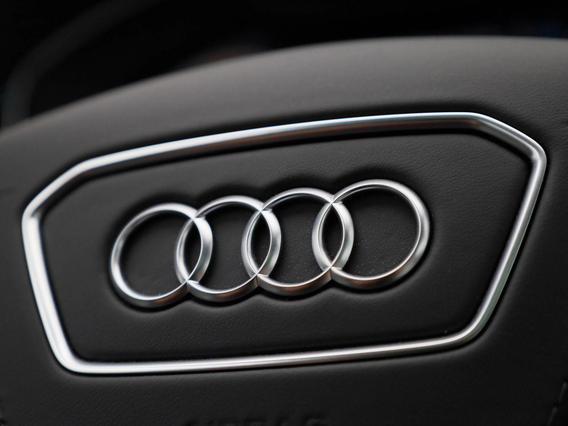 Audi-A8-image-36