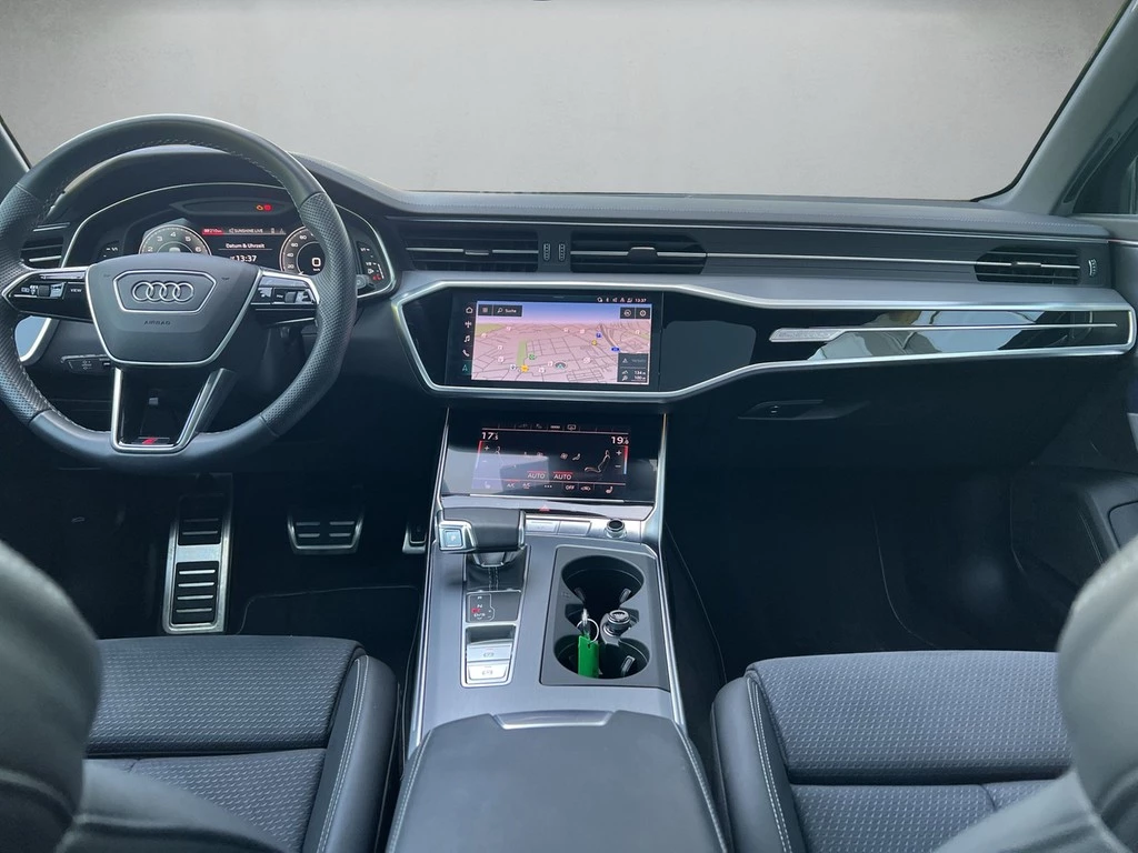 Audi A6 Avant sport 55 TFSI e quattro S tronic S line