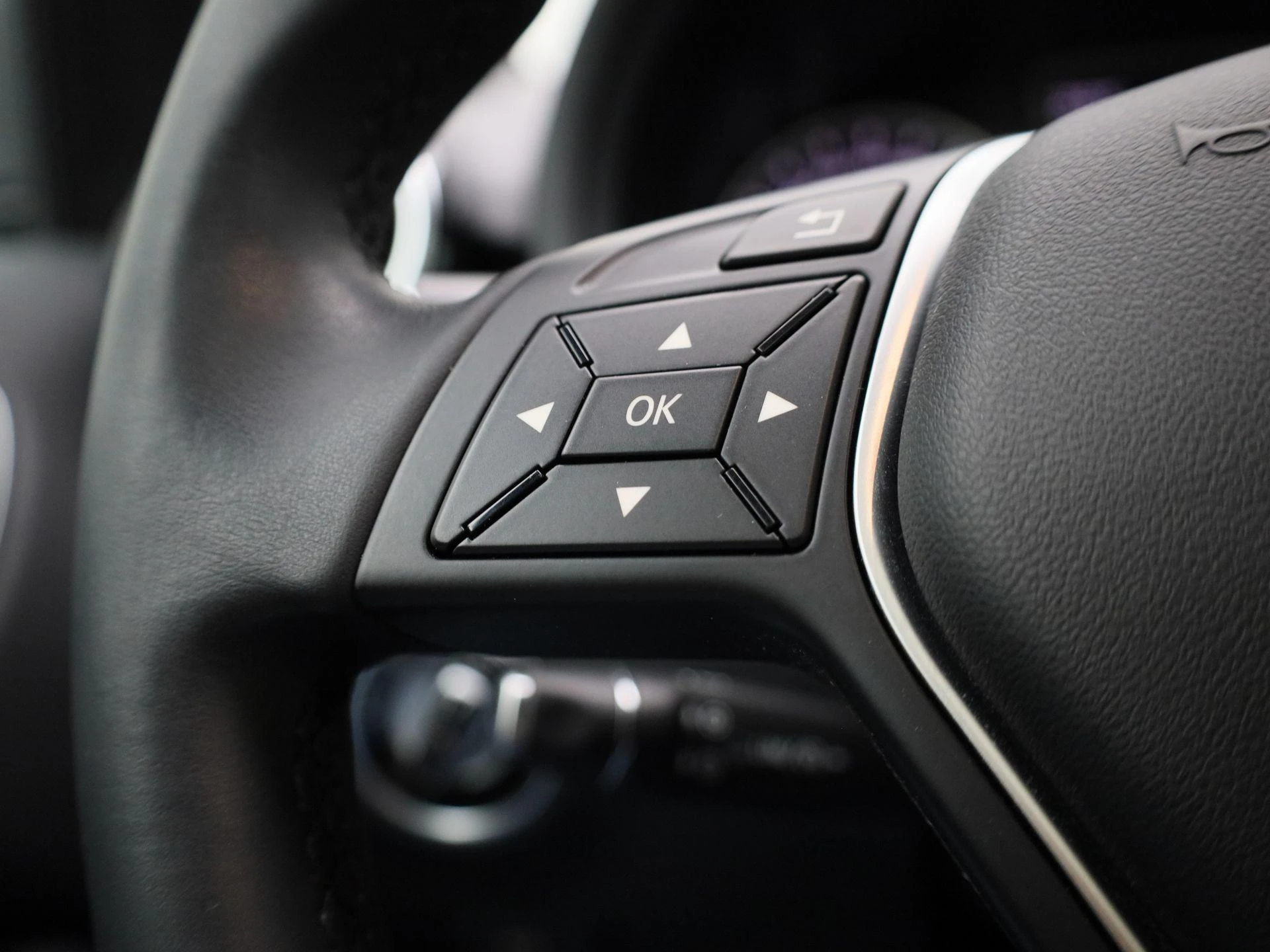 Mercedes-Benz-B-Klasse-image-17