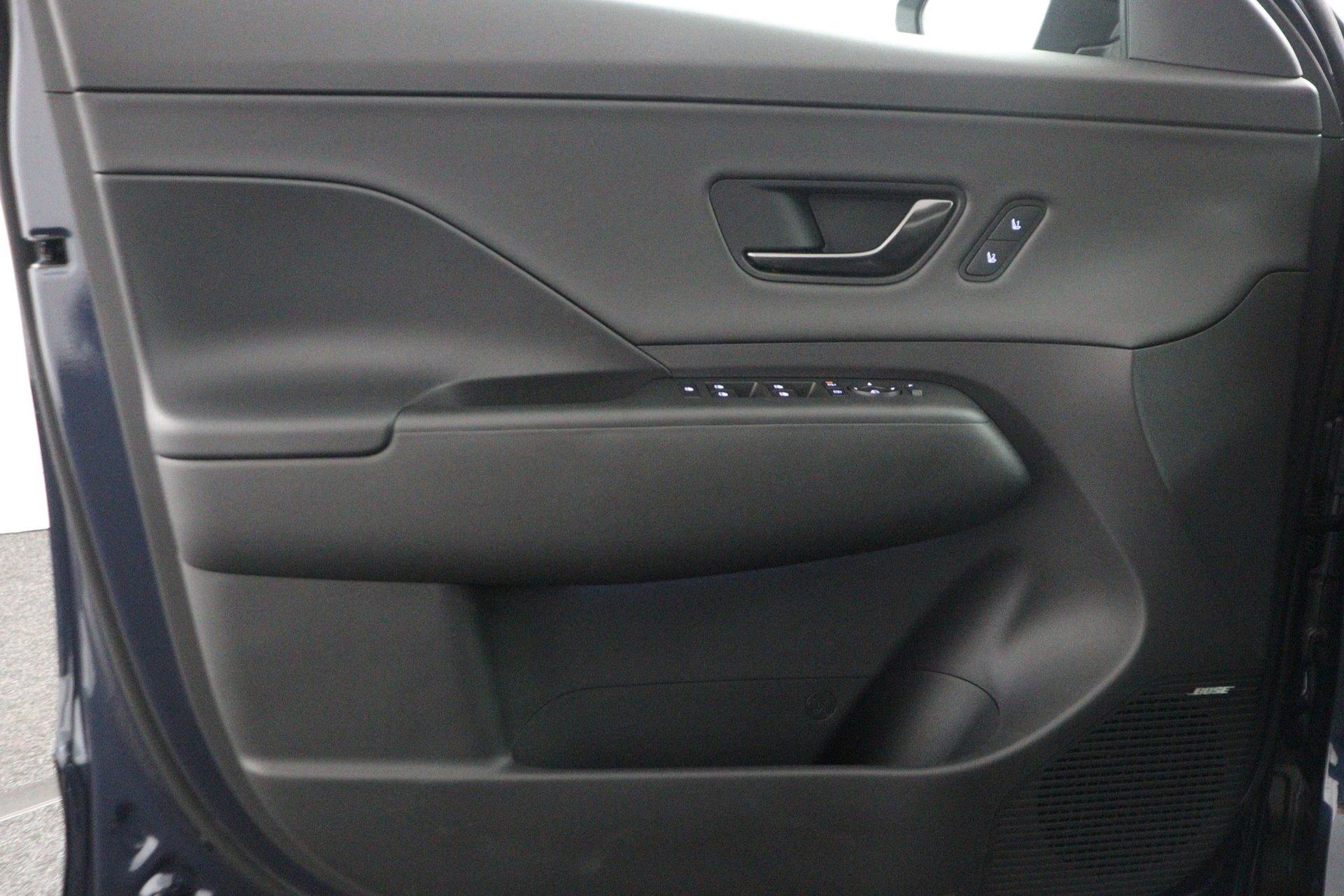 Hyundai-Kona-image-22
