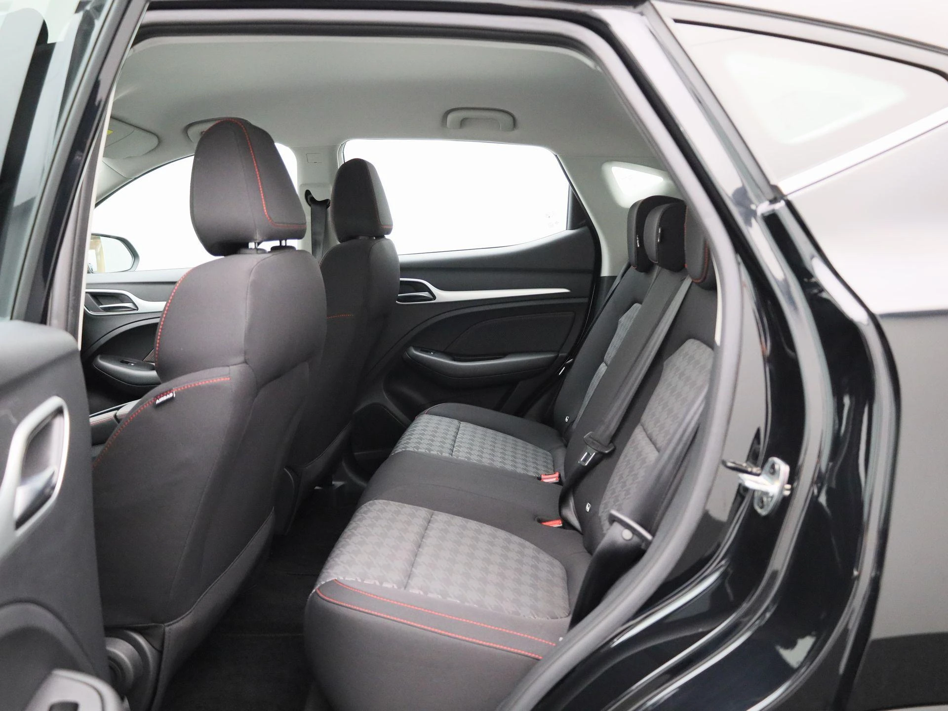 MG-ZS-image-9