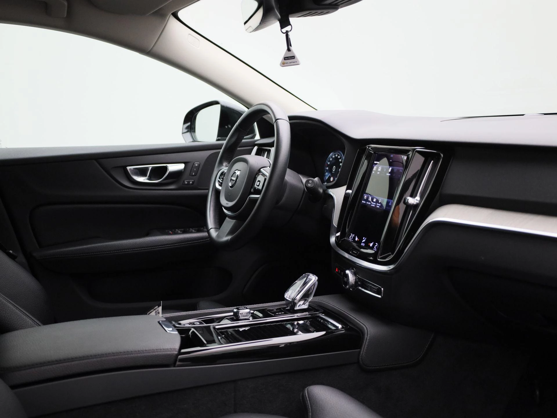 Volvo V60 2.0 T6 Recharge AWD Inscription