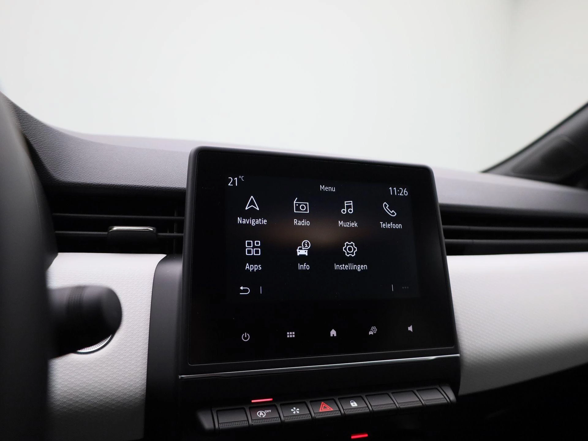 Renault-Clio-image-23