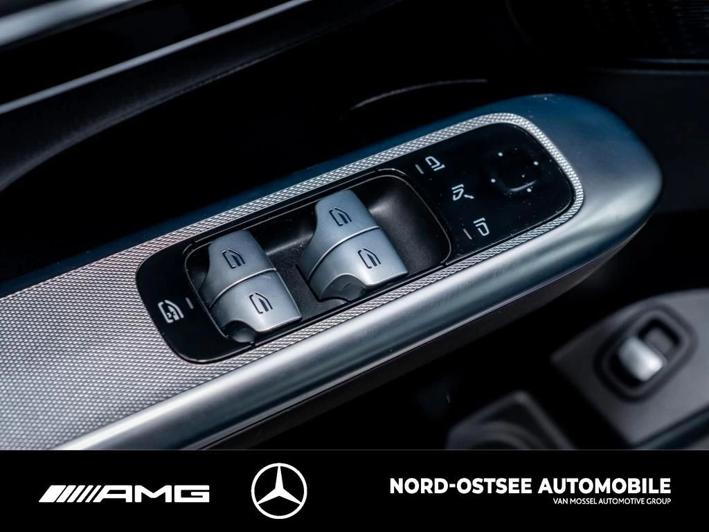 Mercedes-Benz-GLC-image-12