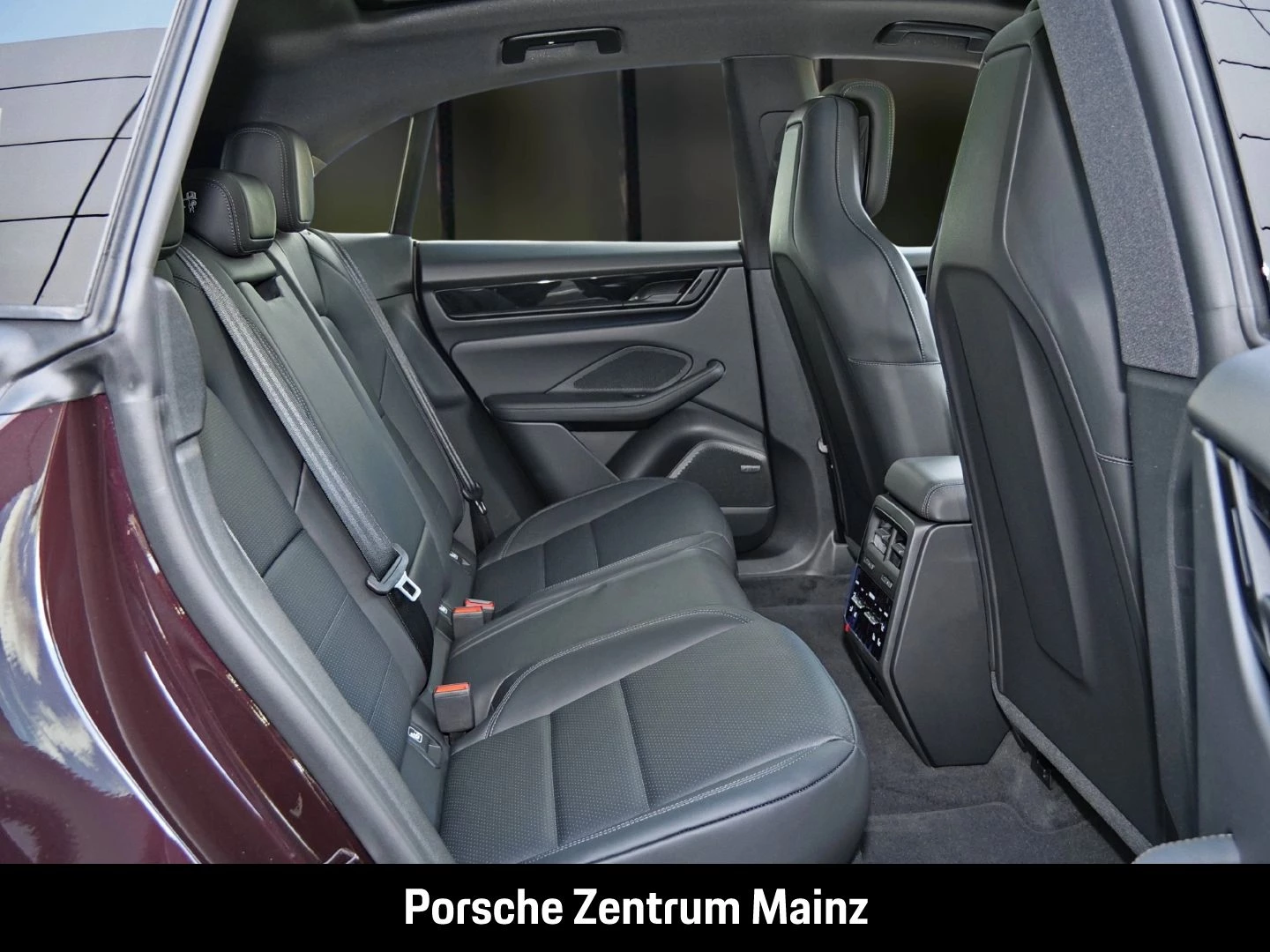 Porsche Macan 4 Surround-View Luftfederung Sitzbelüftung -